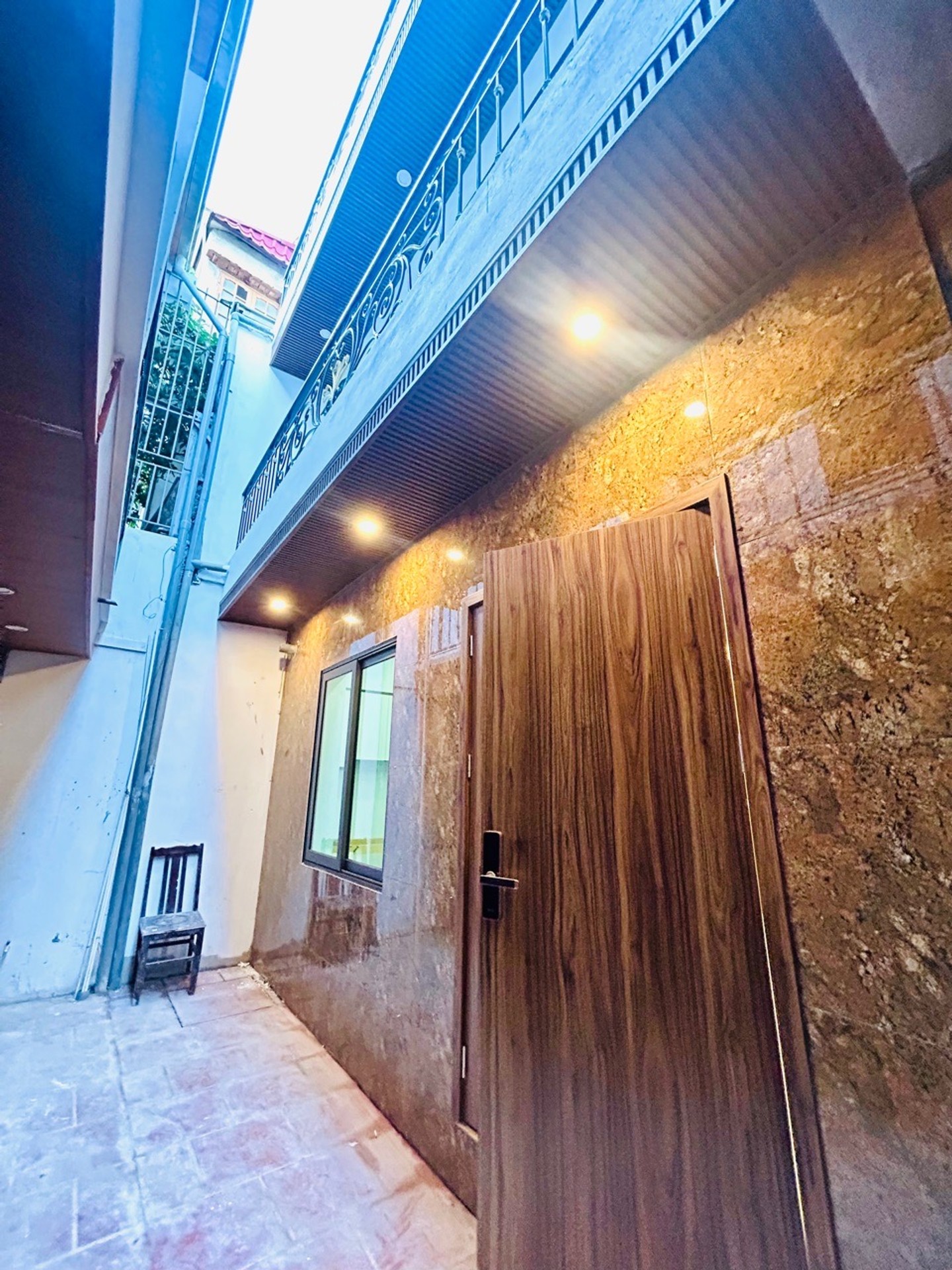 Bán nhà Thanh Lân - diện tích 34m2 3 tầng - gần ô tô - giá 3,9 tỷ