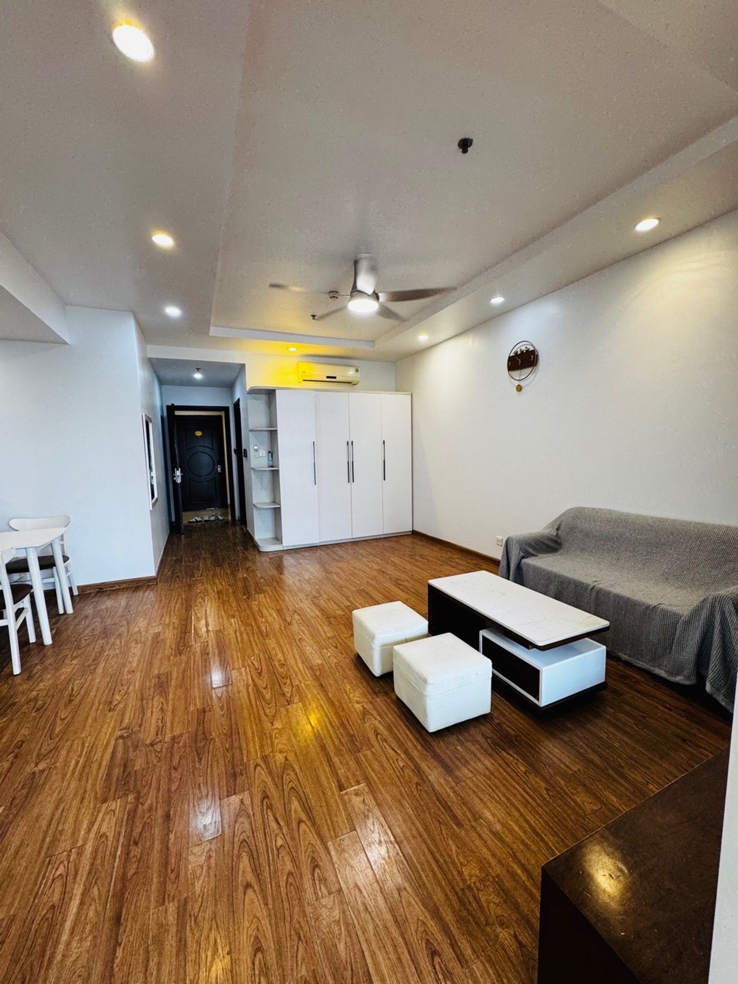 Bán nhà Minh Khai - diện tích 75m2 32 tầng - Căn hộ đẹp, giá 9 tỷ