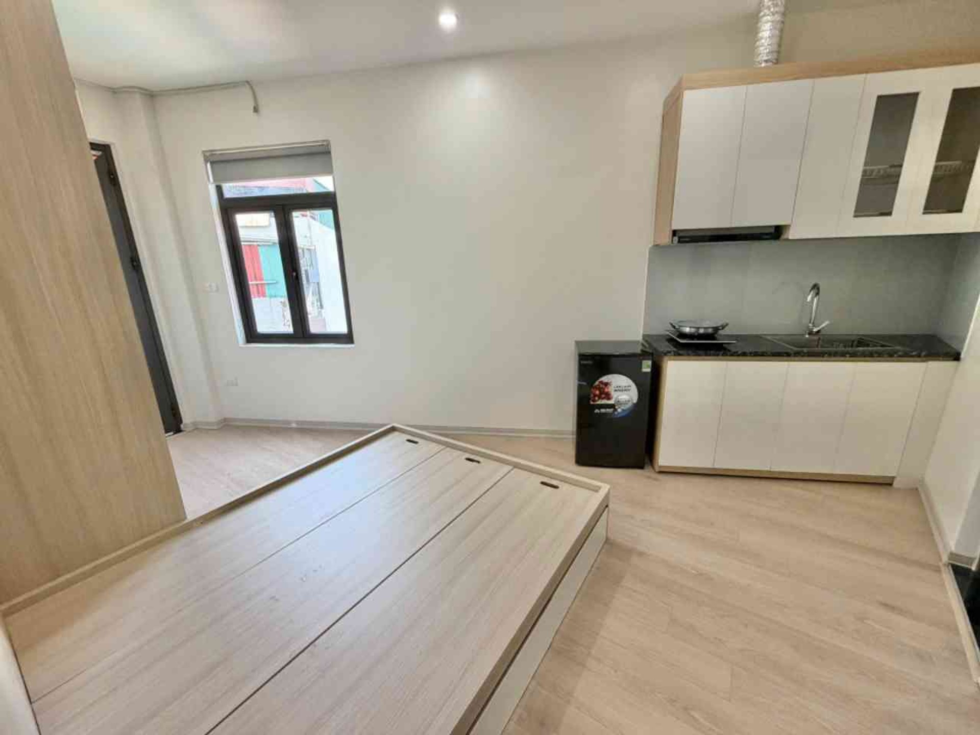 Bán nhà Trương Định - diện tích 60m2 7 tầng - thang máy, sát ô tô - giá 16,5 tỷ