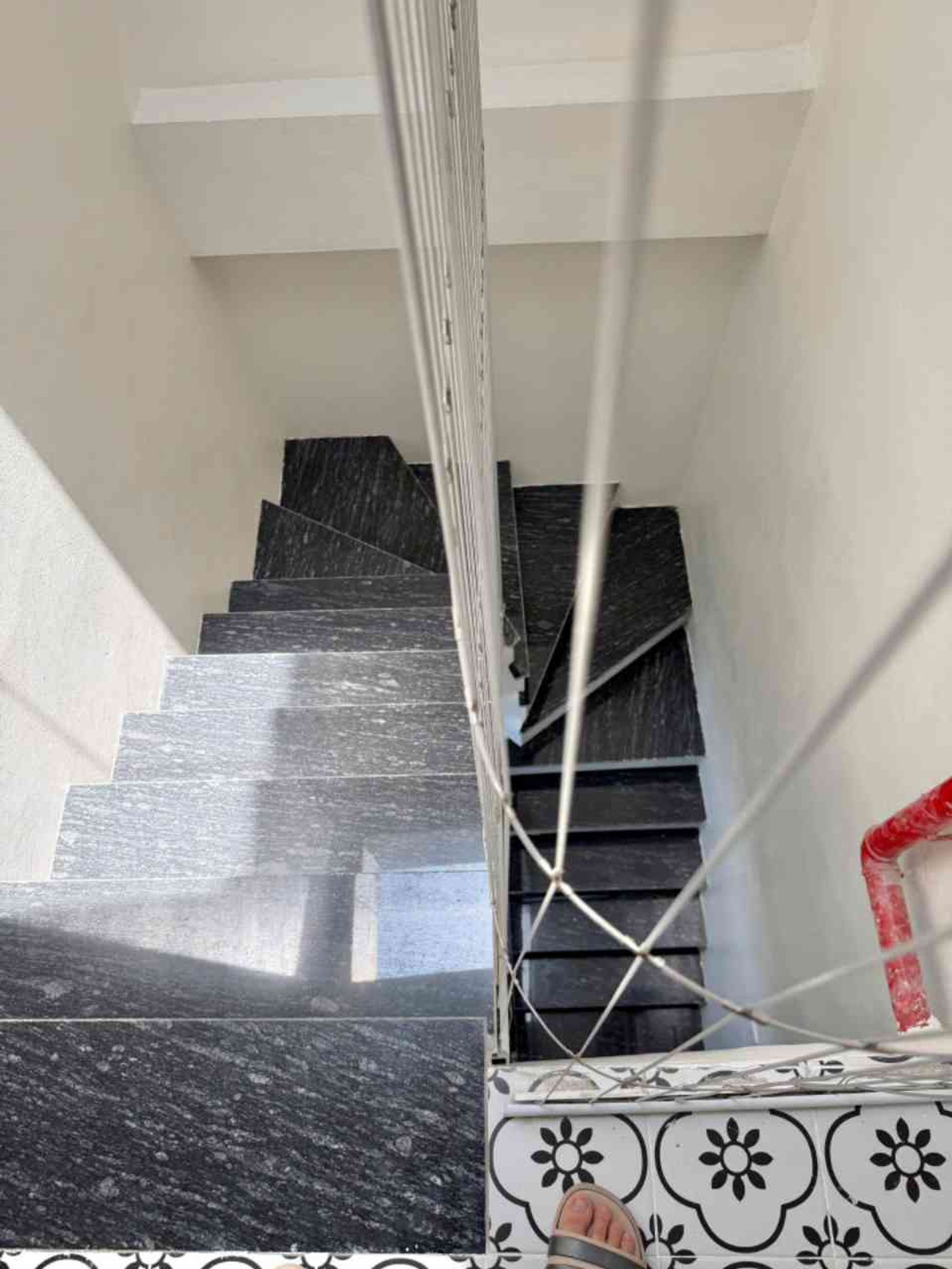 Bán nhà Trương Định - diện tích 60m2 7 tầng - thang máy, sát ô tô - giá 16,5 tỷ