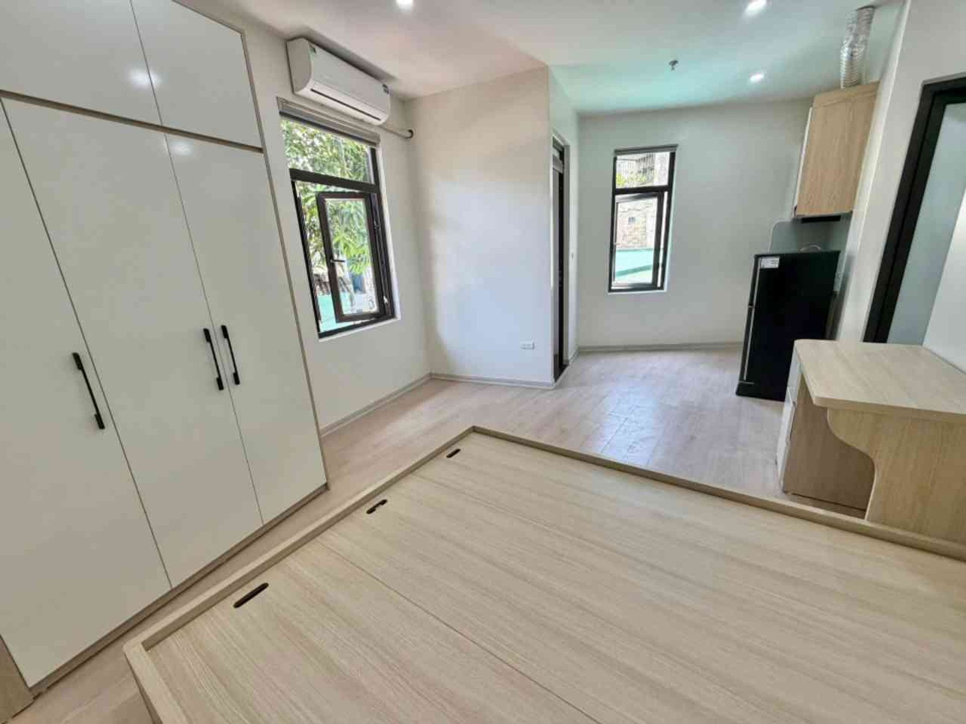 Bán nhà Trương Định - diện tích 60m2 7 tầng - thang máy, sát ô tô - giá 16,5 tỷ