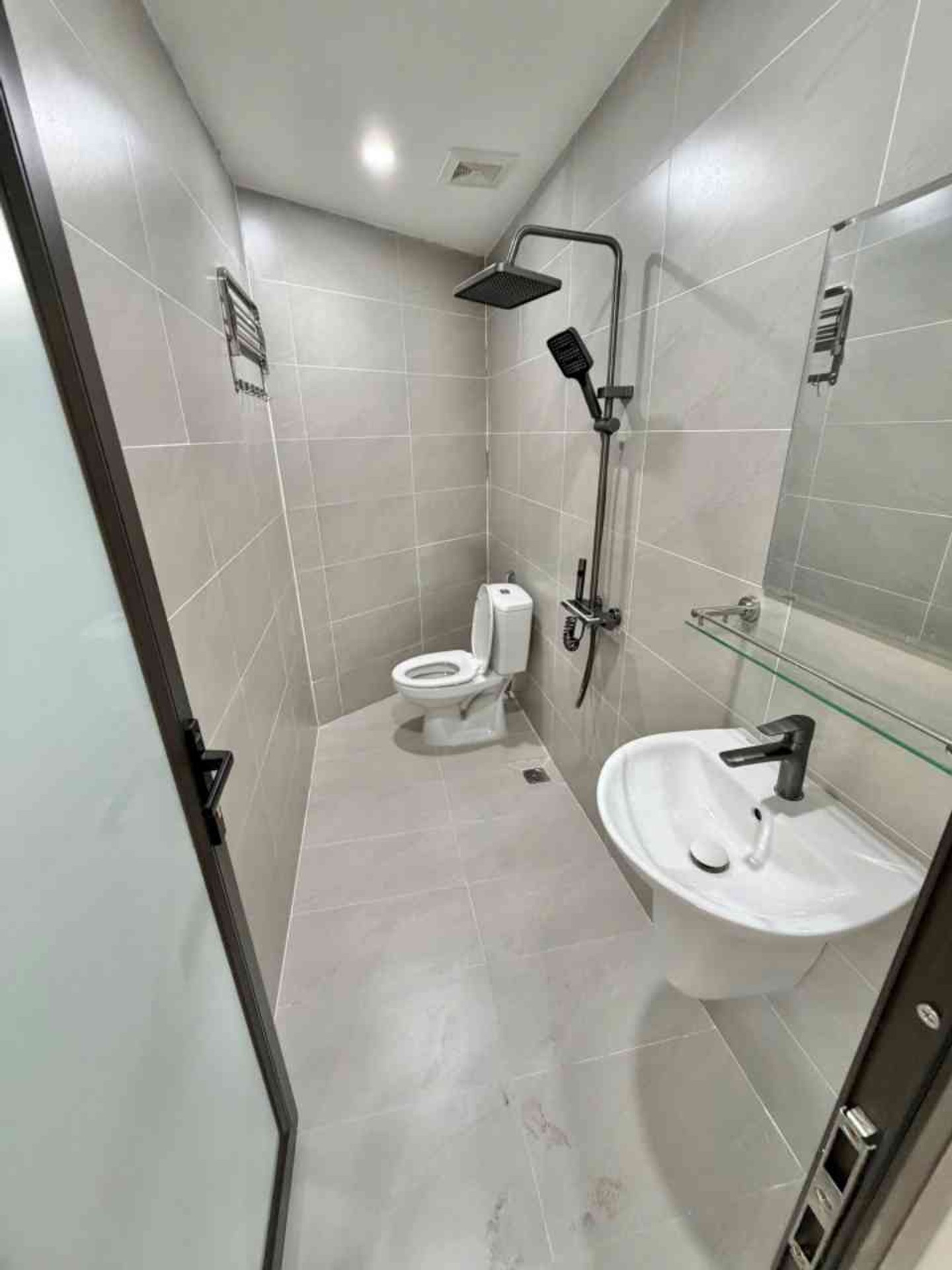 Bán nhà Trương Định - diện tích 60m2 7 tầng - thang máy, sát ô tô - giá 16,5 tỷ