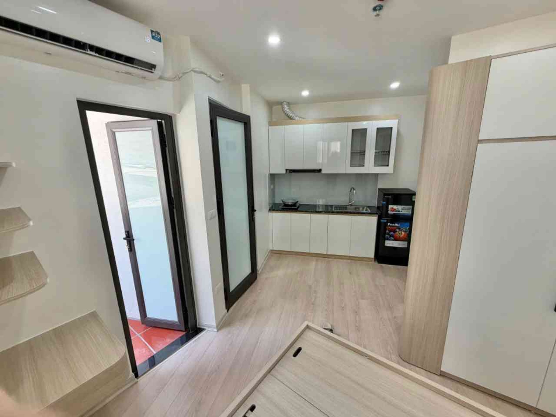 Bán nhà Trương Định - diện tích 60m2 7 tầng - thang máy, sát ô tô - giá 16,5 tỷ
