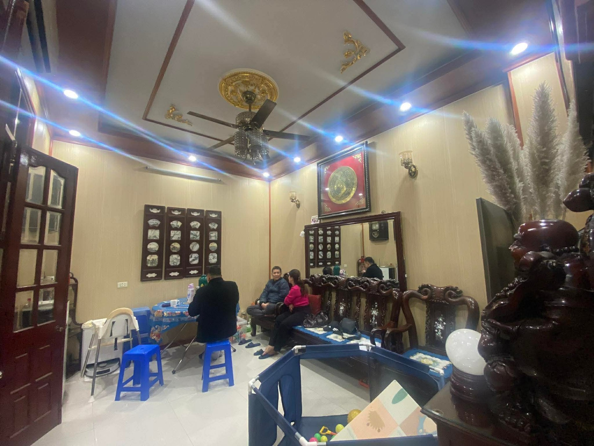Bán nhà Trịnh Đình Cửu - diện tích 54m2 4 tầng - ô tô tránh - giá 15,8 tỷ