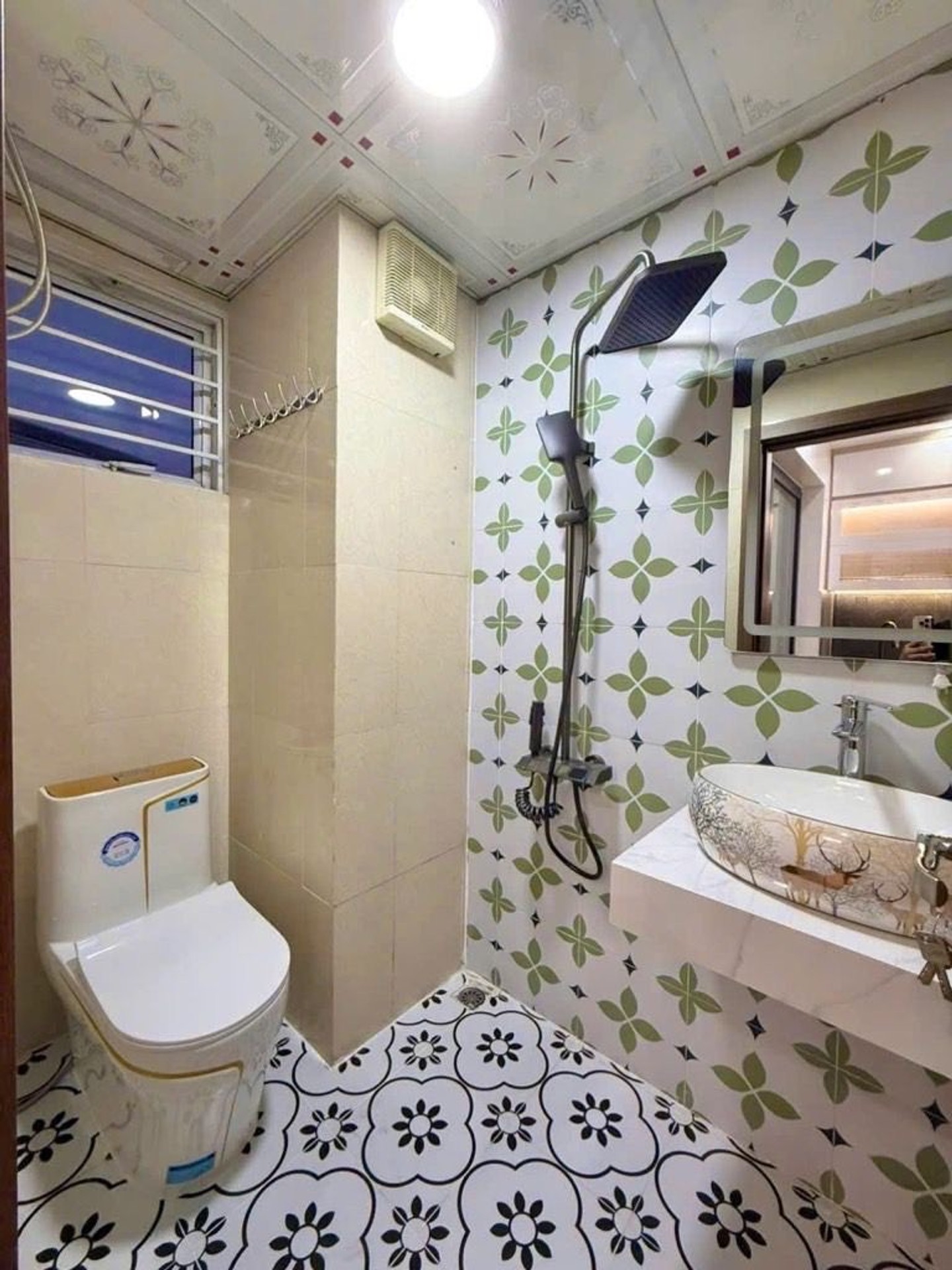 Bán nhà CT2TP KĐT Mới Tây Nam Linh Đàm - diện tích 41m2 9 tầng - Căn Góc - giá 4,5 tỷ