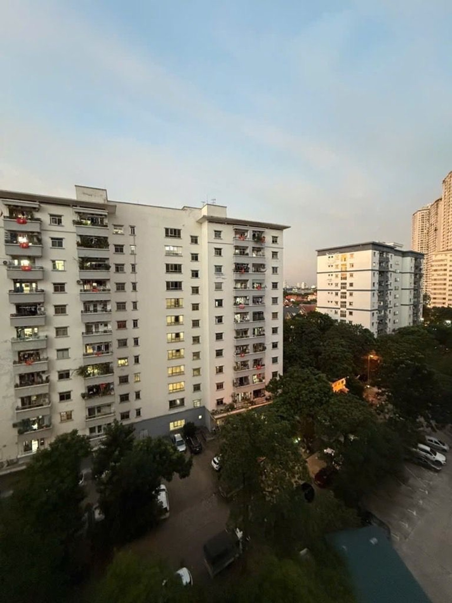 Bán nhà CT2TP KĐT Mới Tây Nam Linh Đàm - diện tích 41m2 9 tầng - Căn Góc - giá 4,5 tỷ