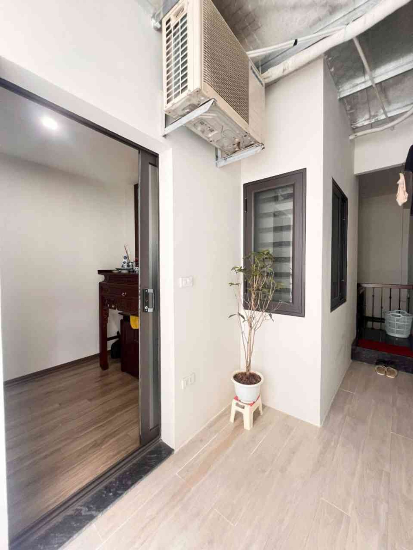 Bán nhà Yên Lãng - diện tích 23m2 5 tầng - Ô tô - giá 6,5 tỷ