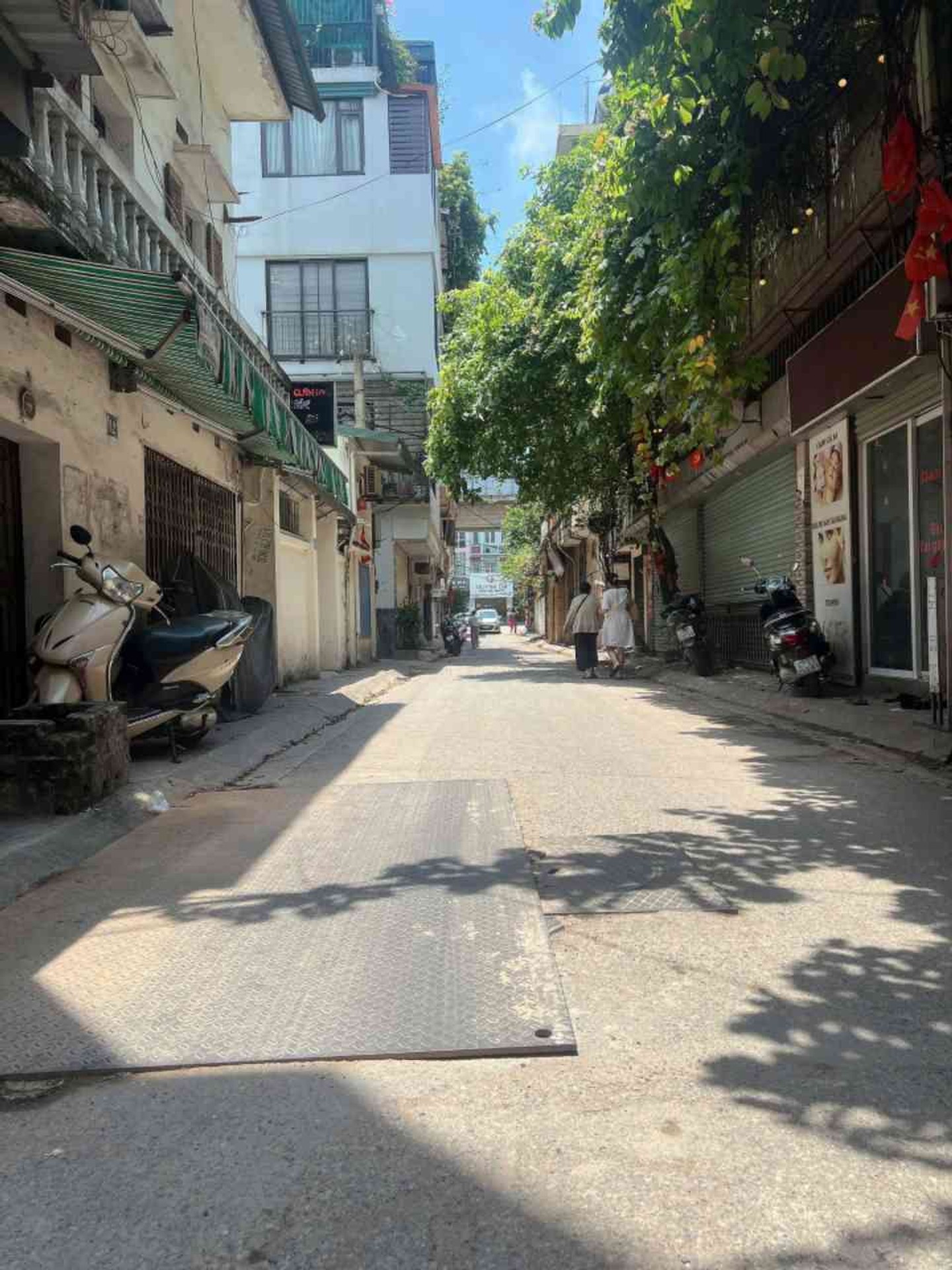 Bán nhà Yên Lãng - diện tích 23m2 5 tầng - Ô tô - giá 6,5 tỷ