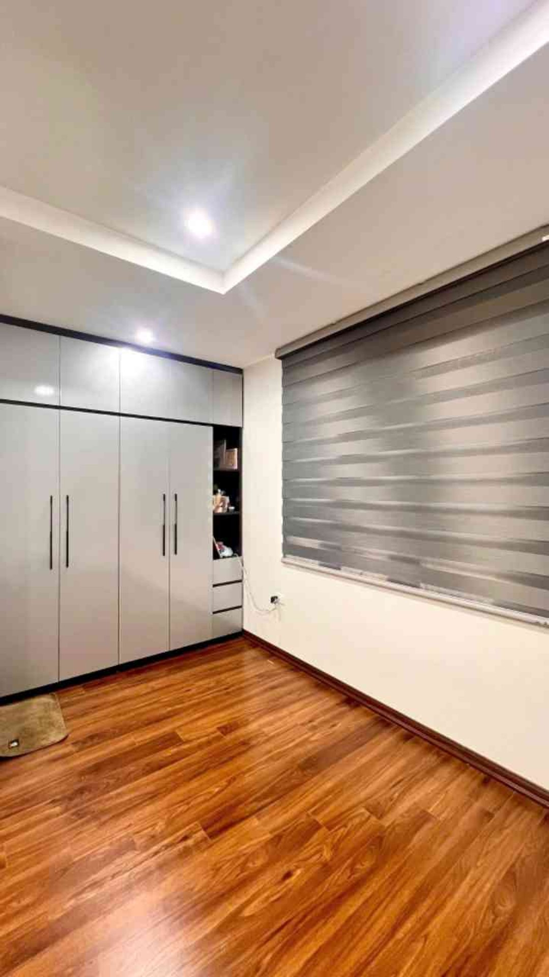 Bán nhà Yên Lãng - diện tích 23m2 5 tầng - Ô tô - giá 6,5 tỷ