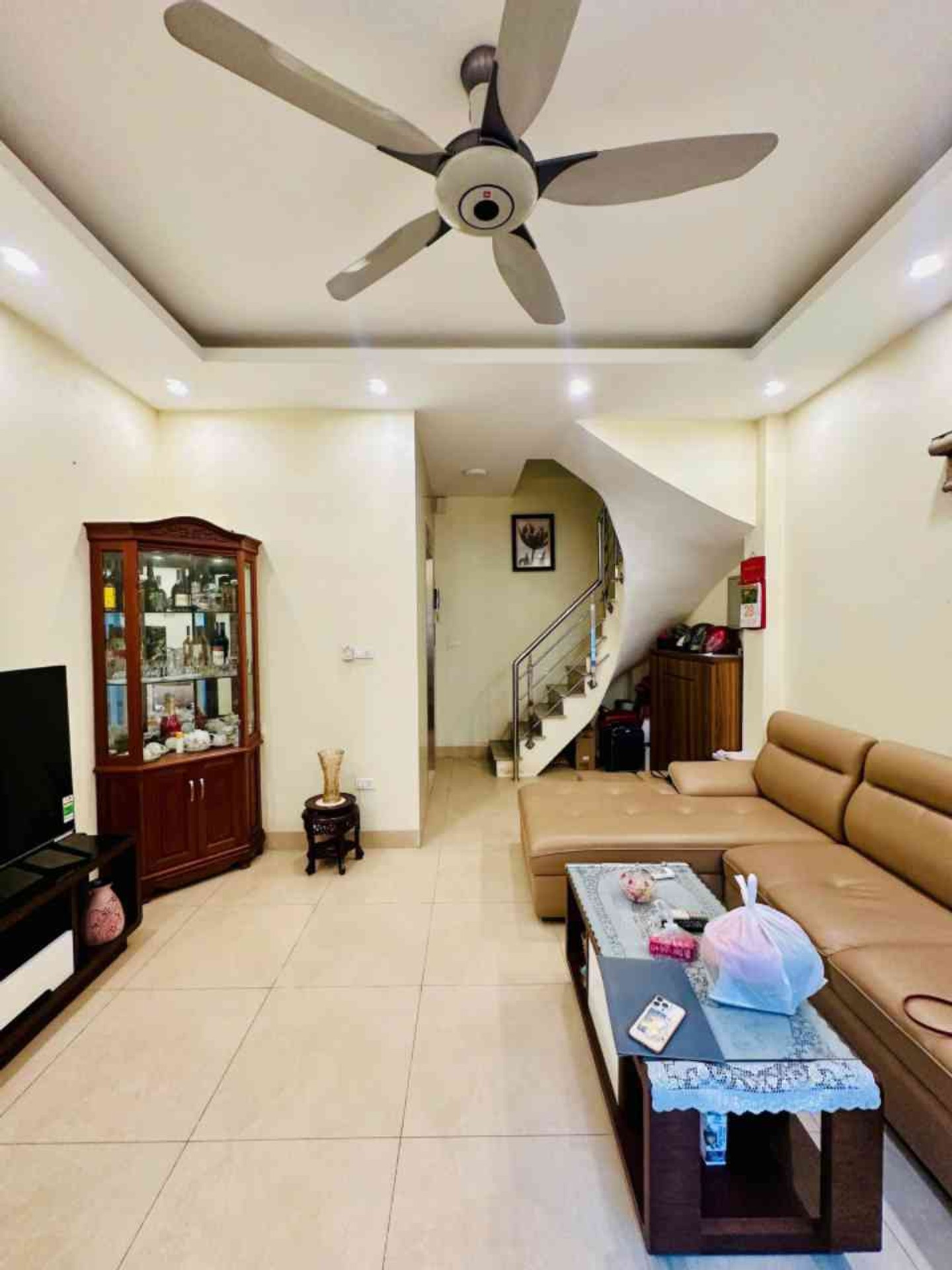 Bán nhà Lê Duẩn - diện tích 31m2 5 tầng - Lô góc cực thoáng - giá 10 tỷ