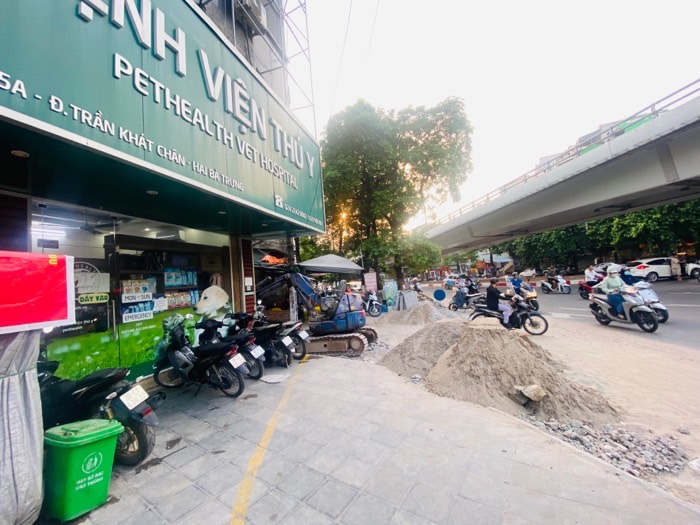 Bán nhà Trần Khát Chân - diện tích 25m2 5 tầng - Mặt phố kinh doanh sầm uất - giá 25 tỷ