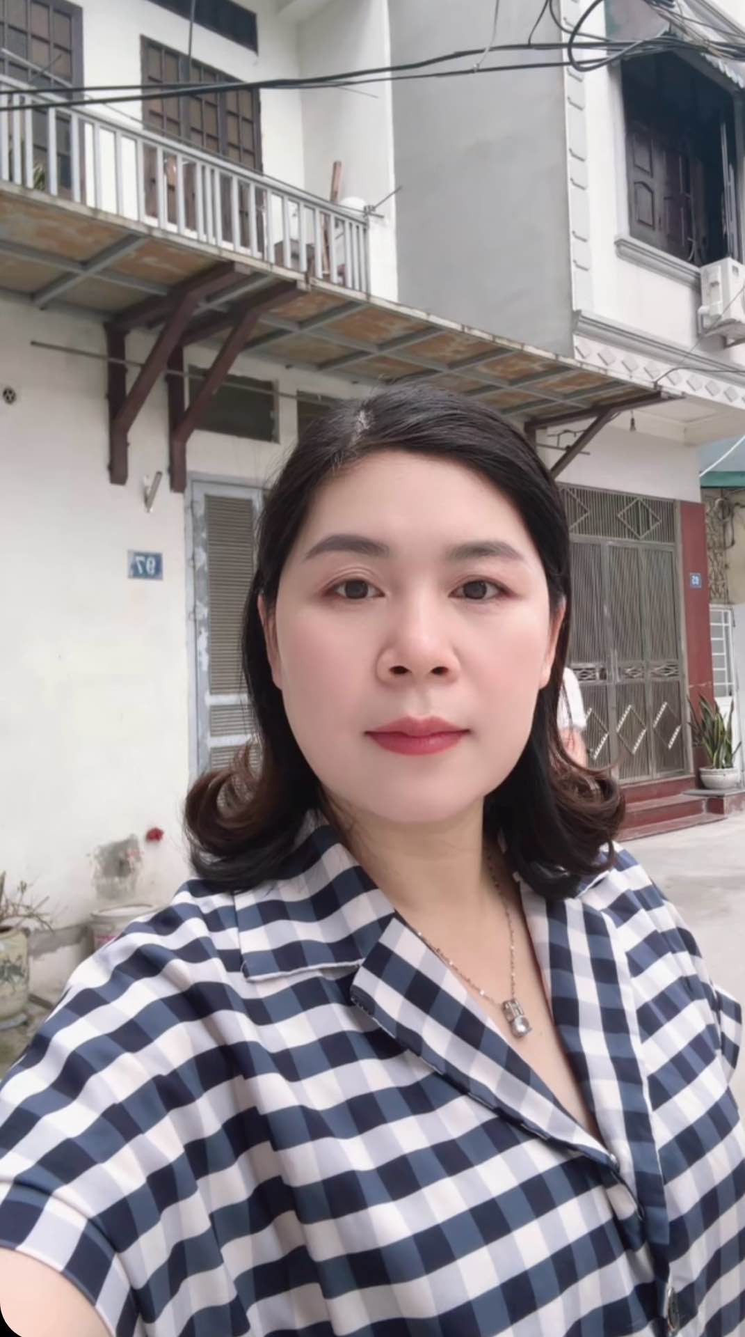 Bán nhà Minh Khai - diện tích 45m2 2 tầng - Lô góc - giá 20 tỷ