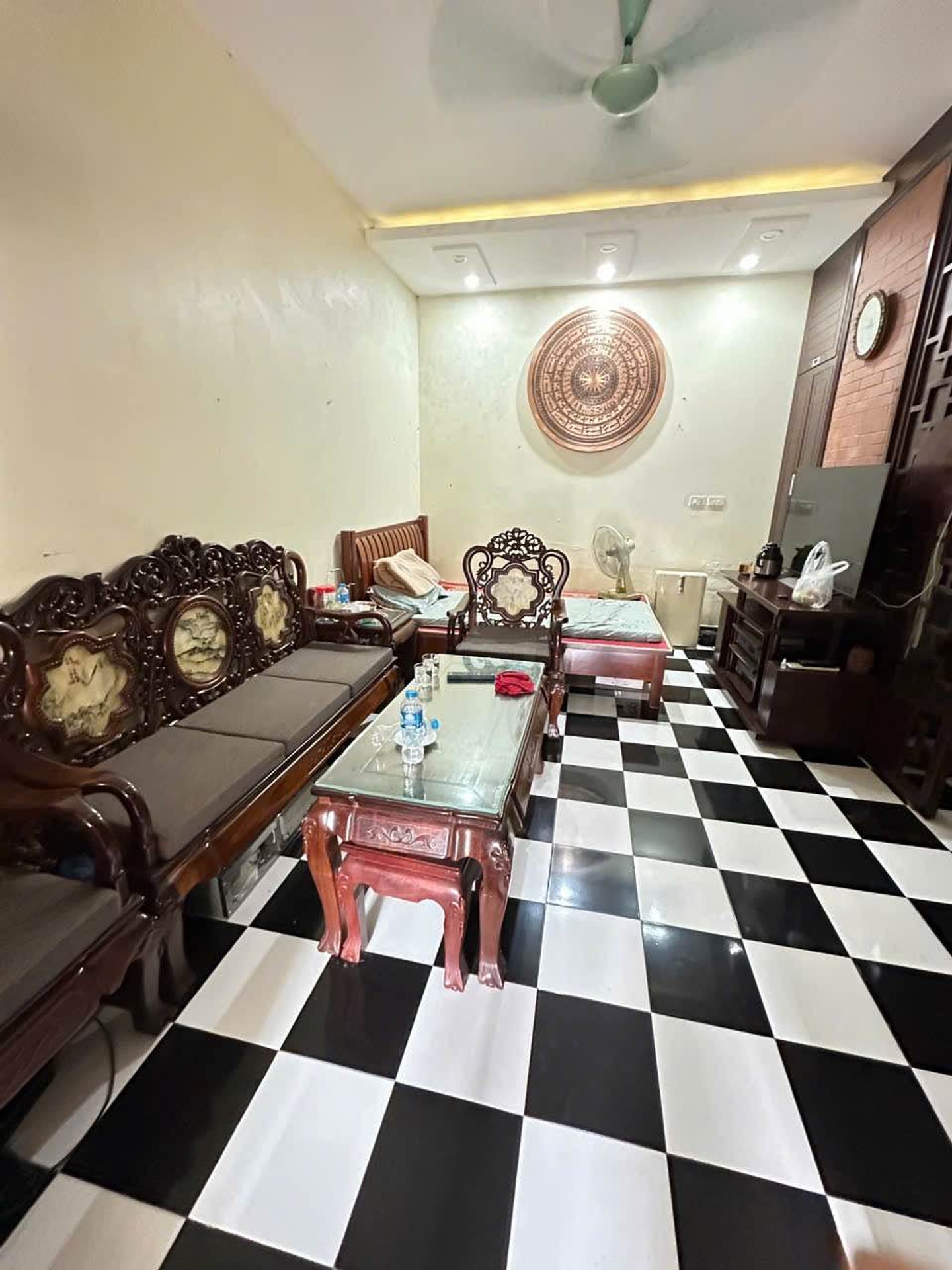 Bán nhà Minh Khai - diện tích 45m2 2 tầng - Lô góc - giá 20 tỷ