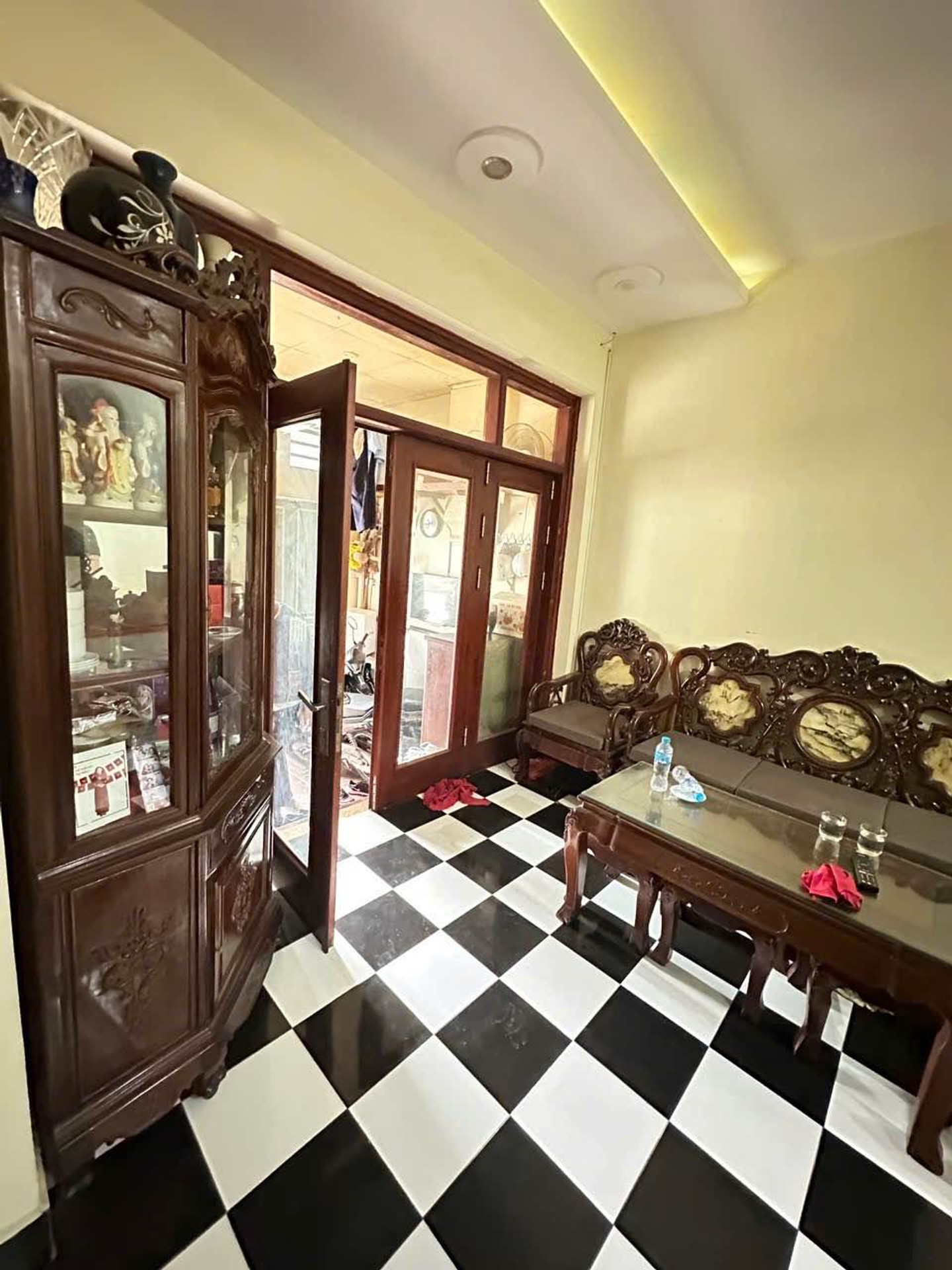 Bán nhà Minh Khai - diện tích 45m2 2 tầng - Lô góc - giá 20 tỷ