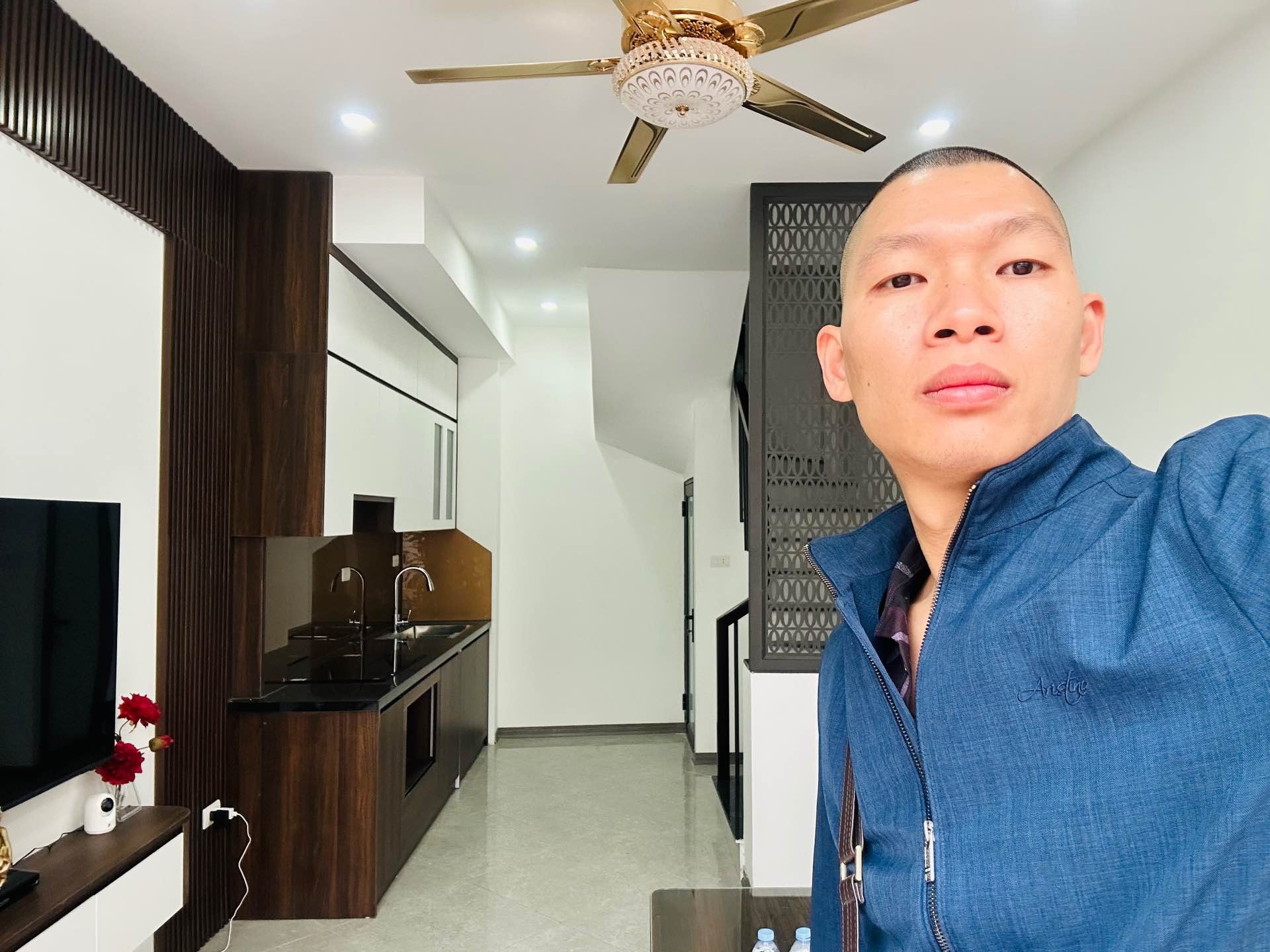 Bán nhà Hoàng Liệt - diện tích 23m2 4 tầng - Ô tô dừng đỗ cổng - giá 8,5 tỷ