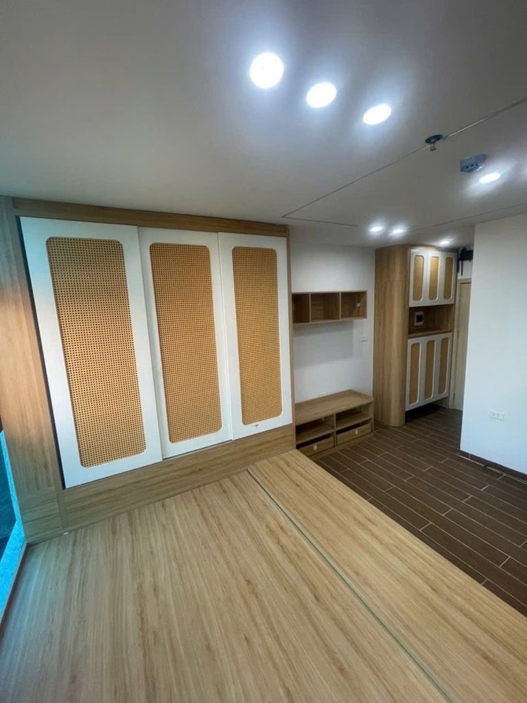 Bán nhà Đại Linh - diện tích 81m2 9 tầng - Ngõ 2 ô tô tránh - giá 35 tỷ