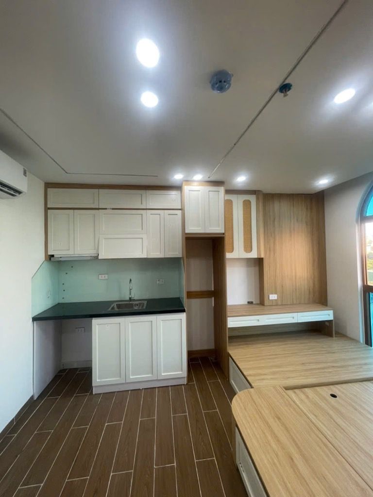 Bán nhà Đại Linh - diện tích 81m2 9 tầng - Ngõ 2 ô tô tránh - giá 35 tỷ