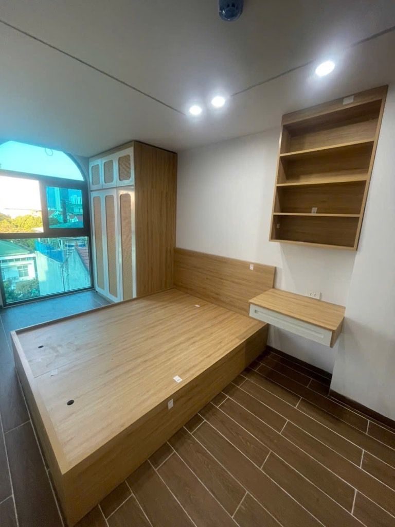 Bán nhà Đại Linh - diện tích 81m2 9 tầng - Ngõ 2 ô tô tránh - giá 35 tỷ