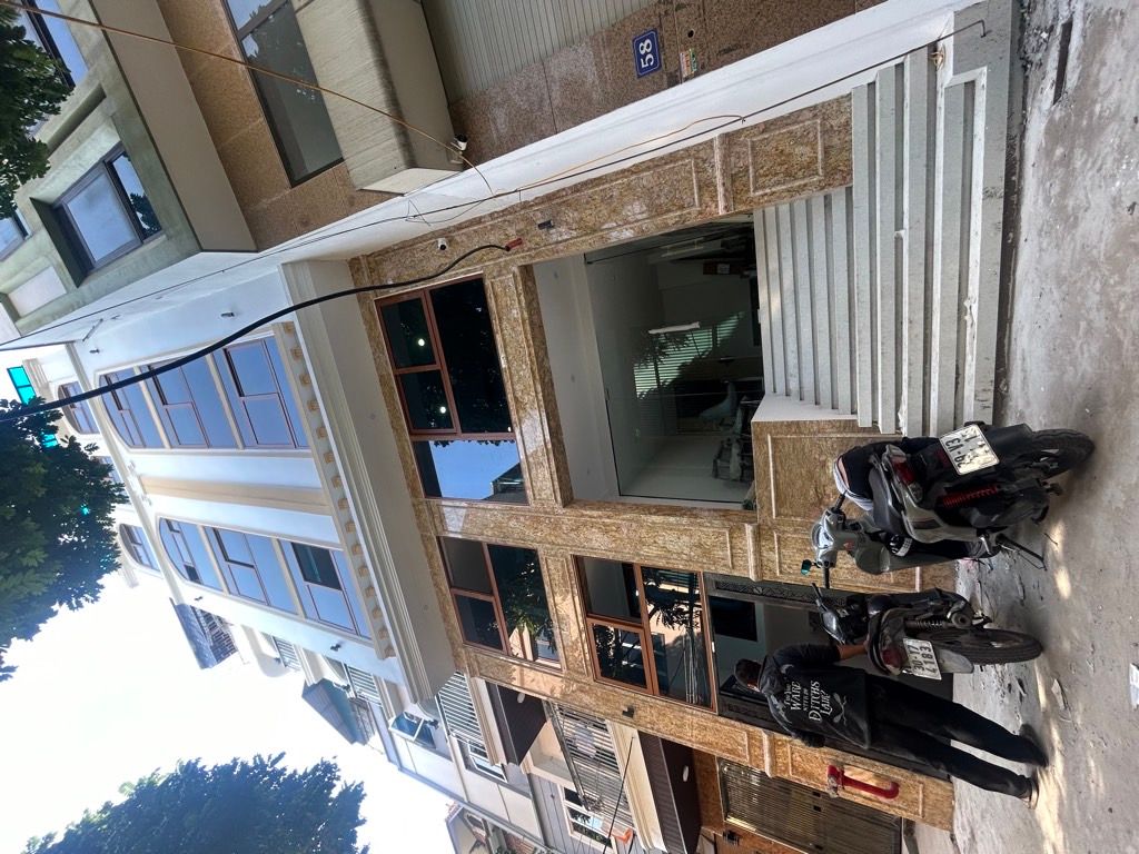 Bán nhà Đại Linh - diện tích 81m2 9 tầng - Ngõ 2 ô tô tránh - giá 35 tỷ