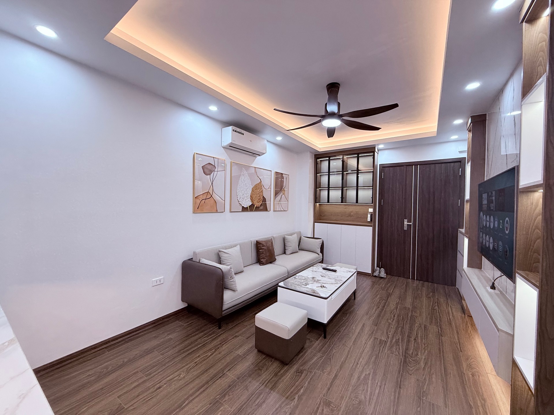 Bán nhà Định Công - diện tích 71m2 1 tầng - Căn hộ 210 - giá 5,8 tỷ