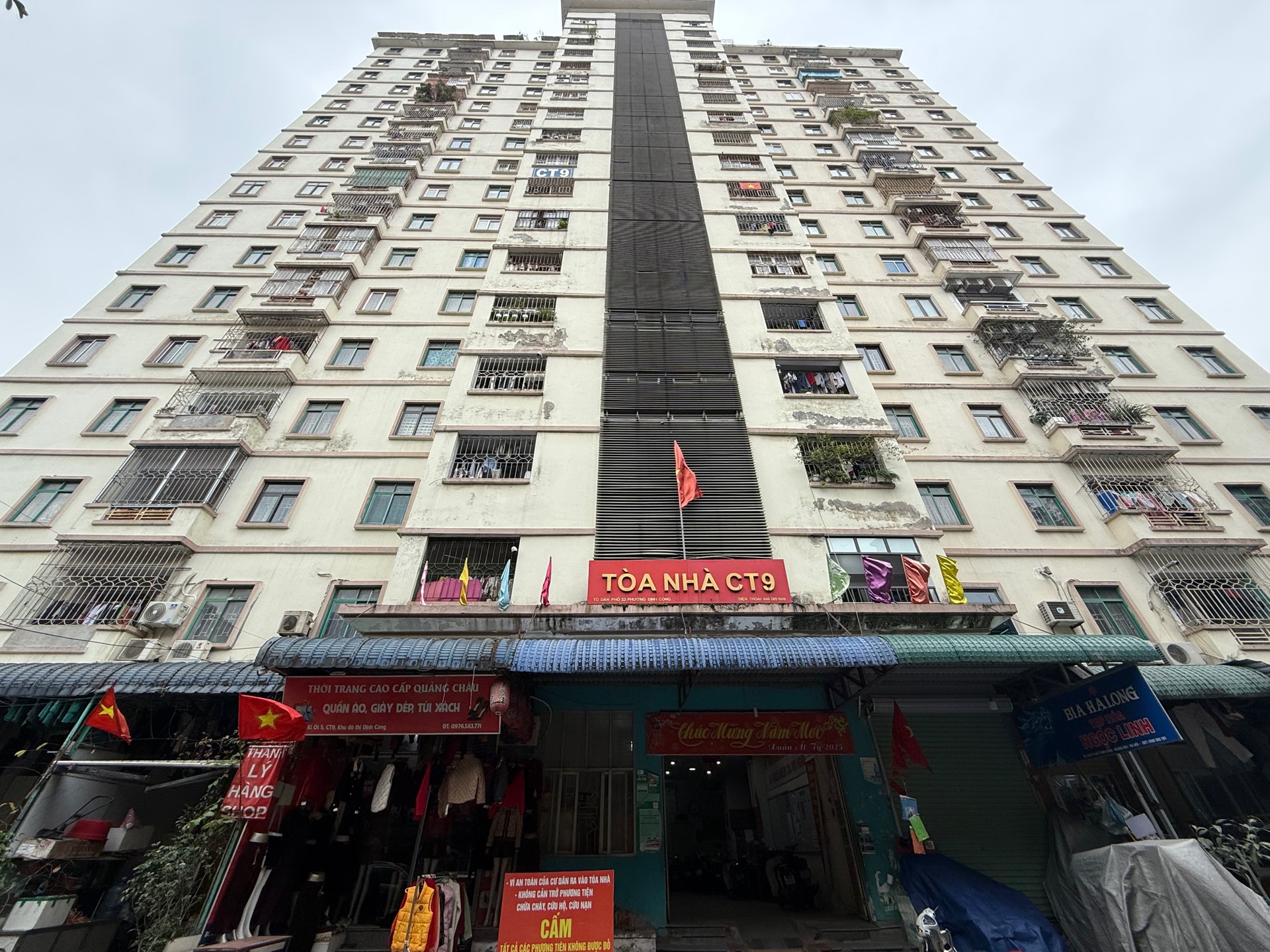 Bán nhà Định Công - diện tích 71m2 1 tầng - Căn hộ 210 - giá 5,8 tỷ