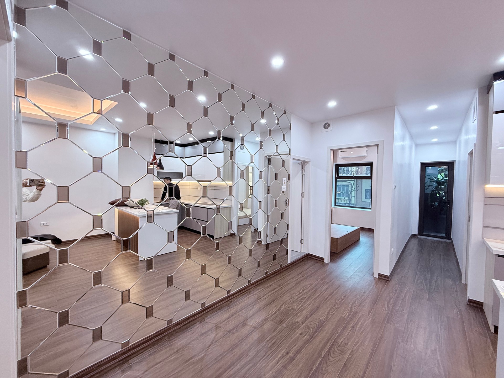 Bán nhà Định Công - diện tích 71m2 1 tầng - Căn hộ 210 - giá 5,8 tỷ