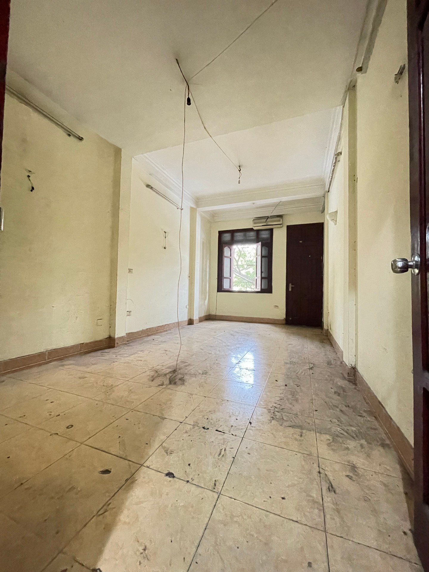 Bán nhà Trần Khát Chân - diện tích 36m2 5 tầng - Mặt phố - giá 31,8 tỷ