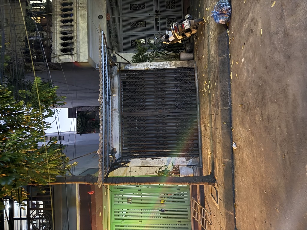 Bán nhà 8/3 - diện tích 42m2 1 tầng - ngõ ô tô tránh - giá 14,7 tỷ