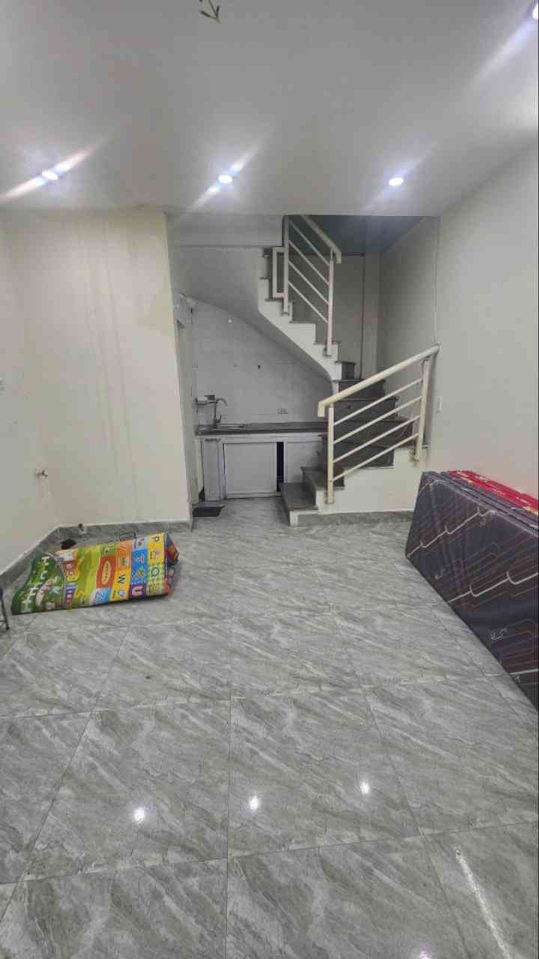 Bán nhà Hồng Mai - diện tích 20m2 2 tầng - gần ô tô - giá 2,9 tỷ