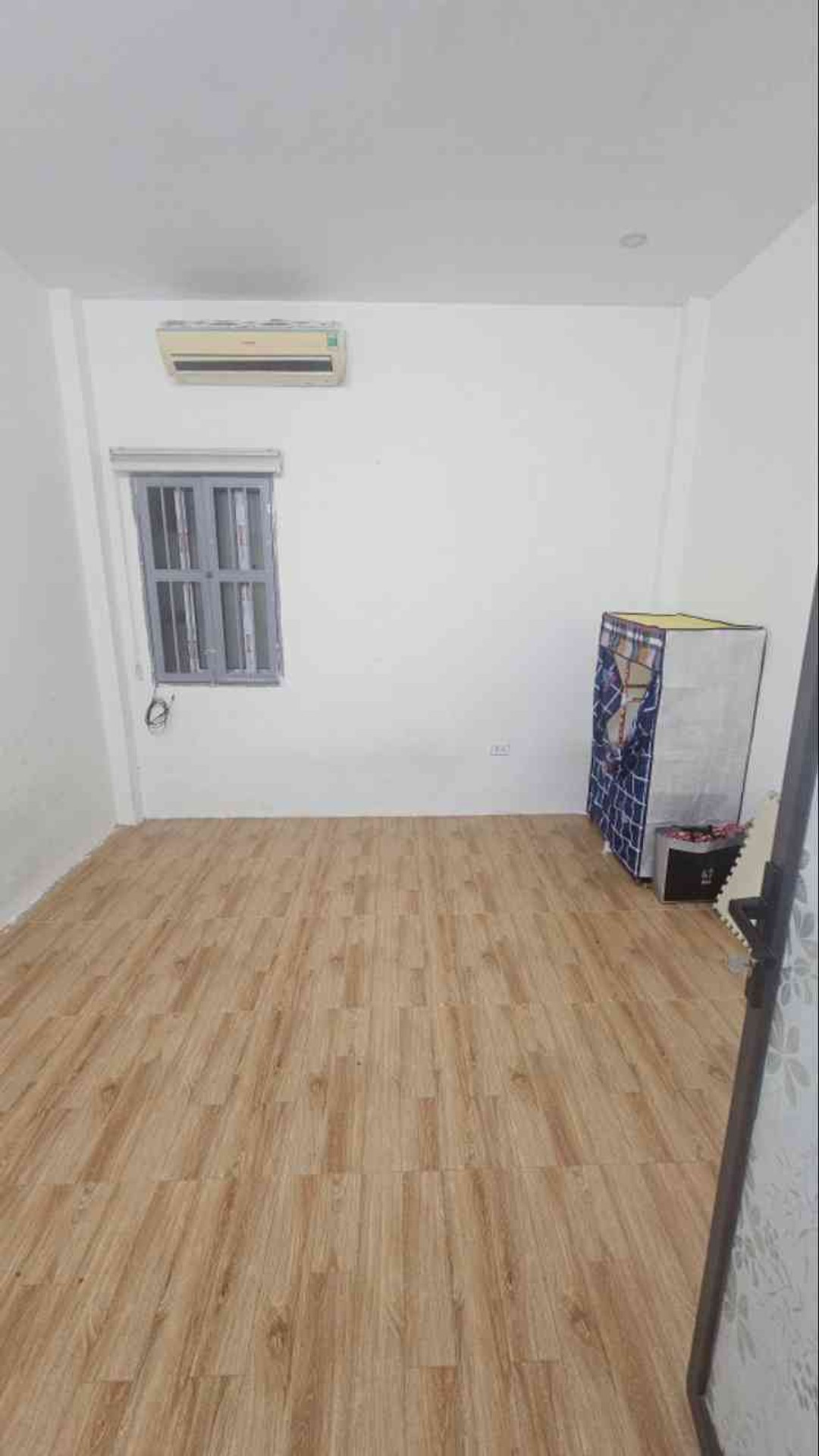 Bán nhà Hồng Mai - diện tích 20m2 2 tầng - gần ô tô - giá 2,9 tỷ
