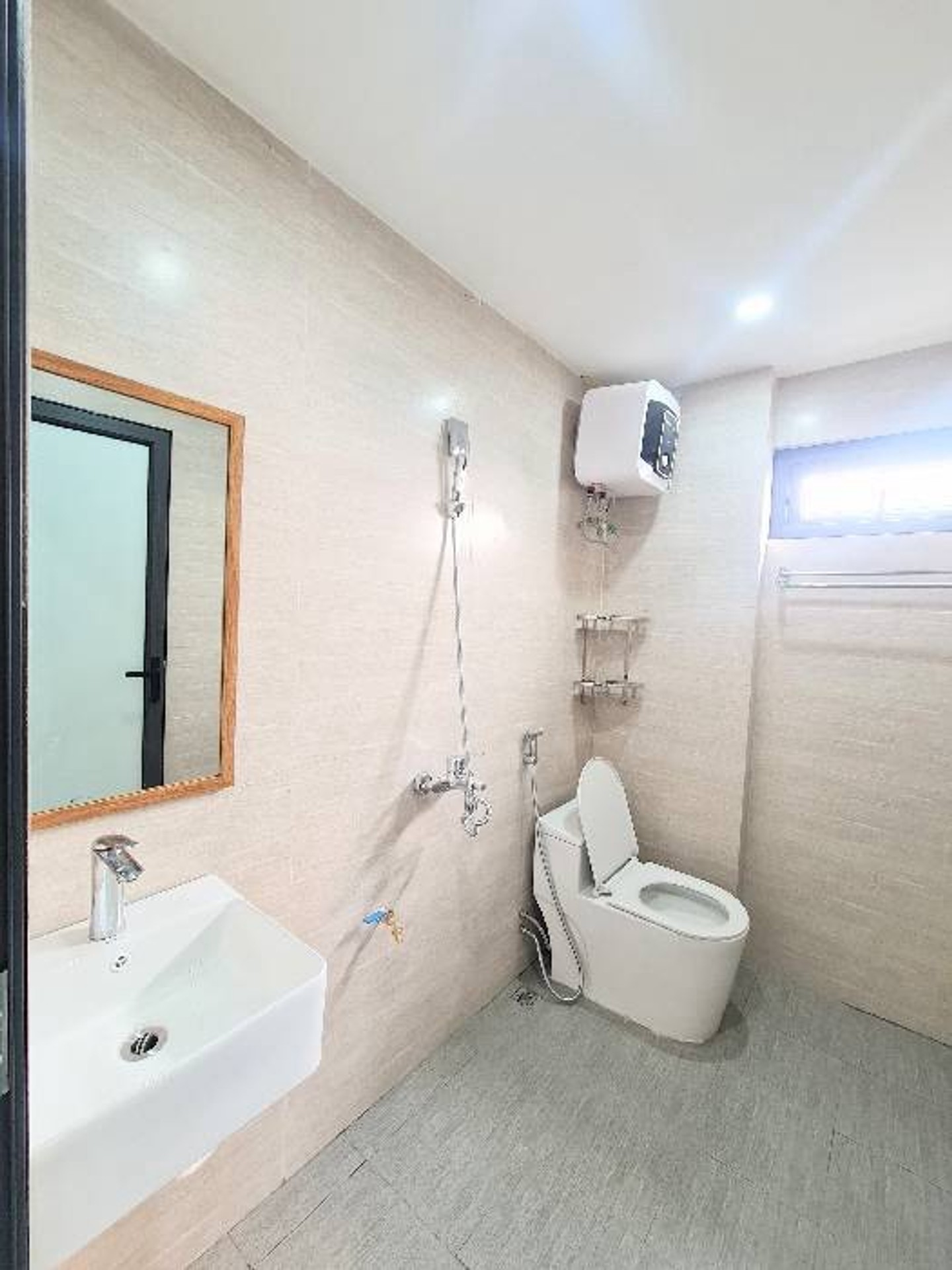 Bán nhà Nguyễn An Ninh - diện tích 111m2 7 tầng - Ô TÔ TRÁNH CÁCH 1 NHÀ - giá 27 tỷ