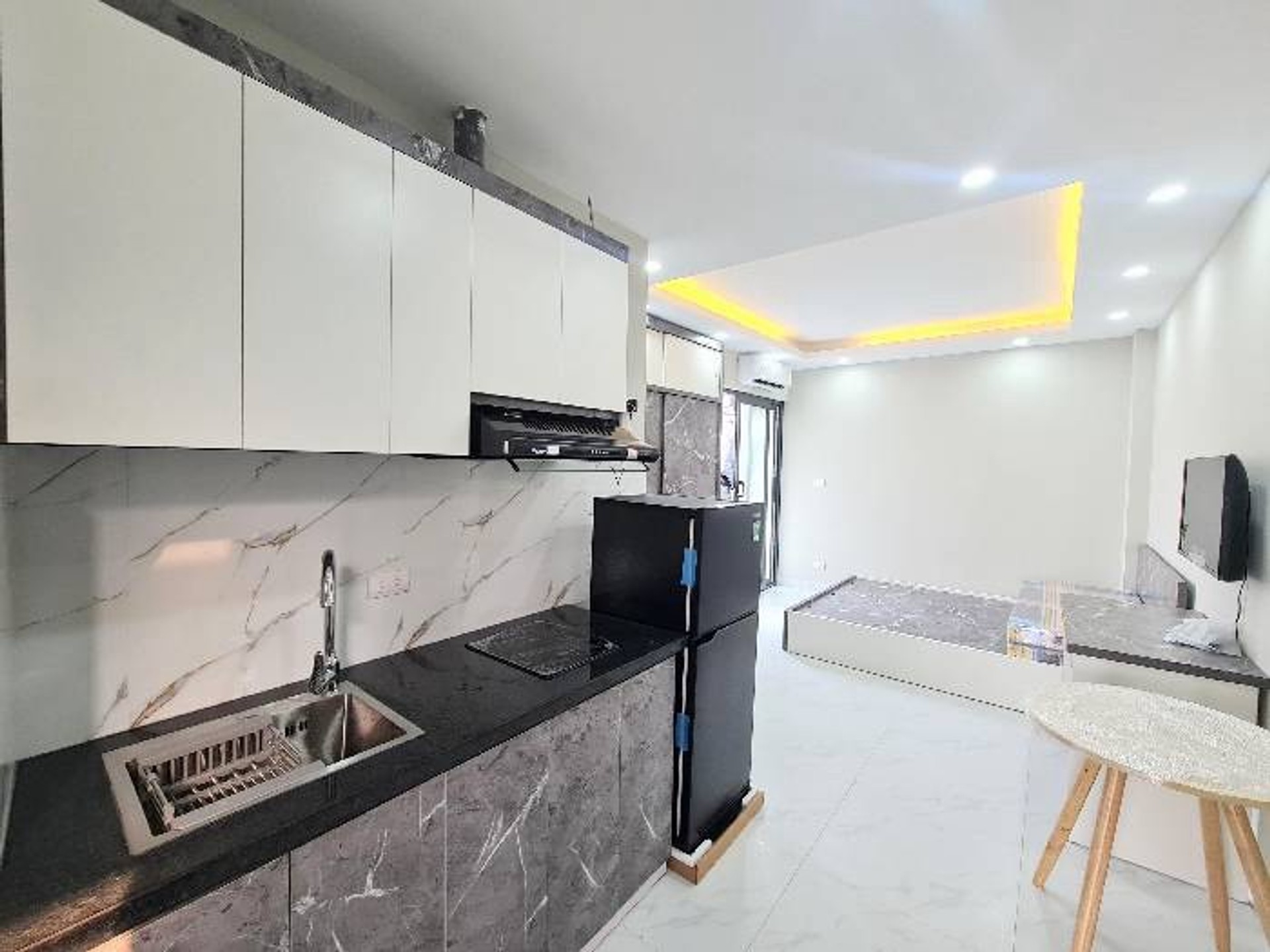 Bán nhà Nguyễn An Ninh - diện tích 111m2 7 tầng - Ô TÔ TRÁNH CÁCH 1 NHÀ - giá 27 tỷ
