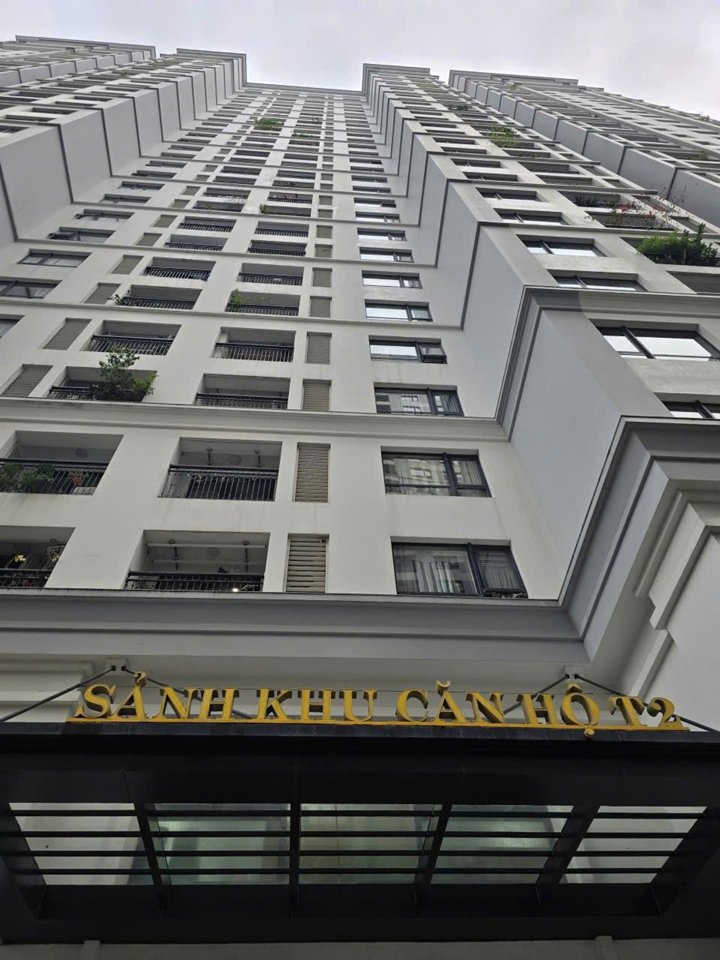 Bán nhà Hai Bà Trưng - diện tích 87m2 1 tầng - Căn hộ view Sông Hồng - giá 9,7 tỷ