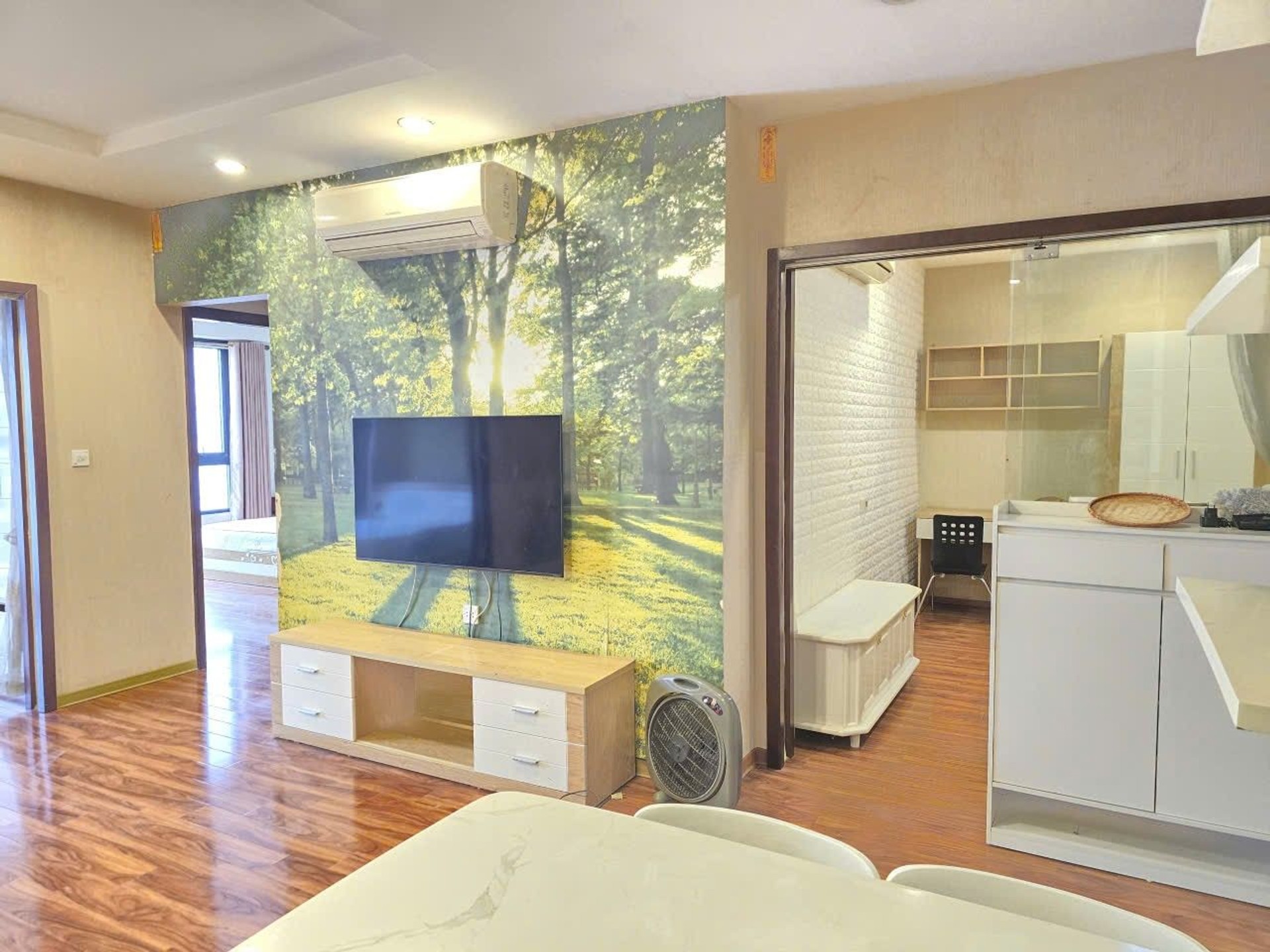 Bán nhà Hai Bà Trưng - diện tích 87m2 1 tầng - Căn hộ view Sông Hồng - giá 9,7 tỷ