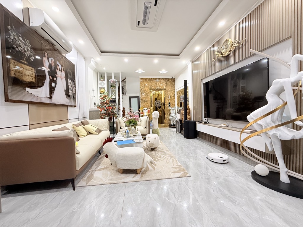 Bán nhà Tương Mai - diện tích 42m2 7 tầng - Thang máy - giá 15,7 tỷ