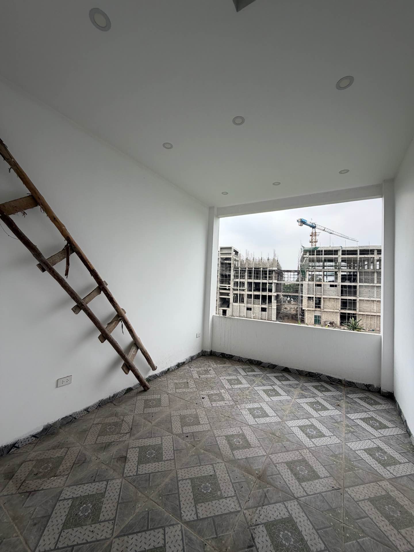Bán nhà Thanh Lân - diện tích 34m2 4 tầng - Nhà mới full nội thất - giá 6,3 tỷ