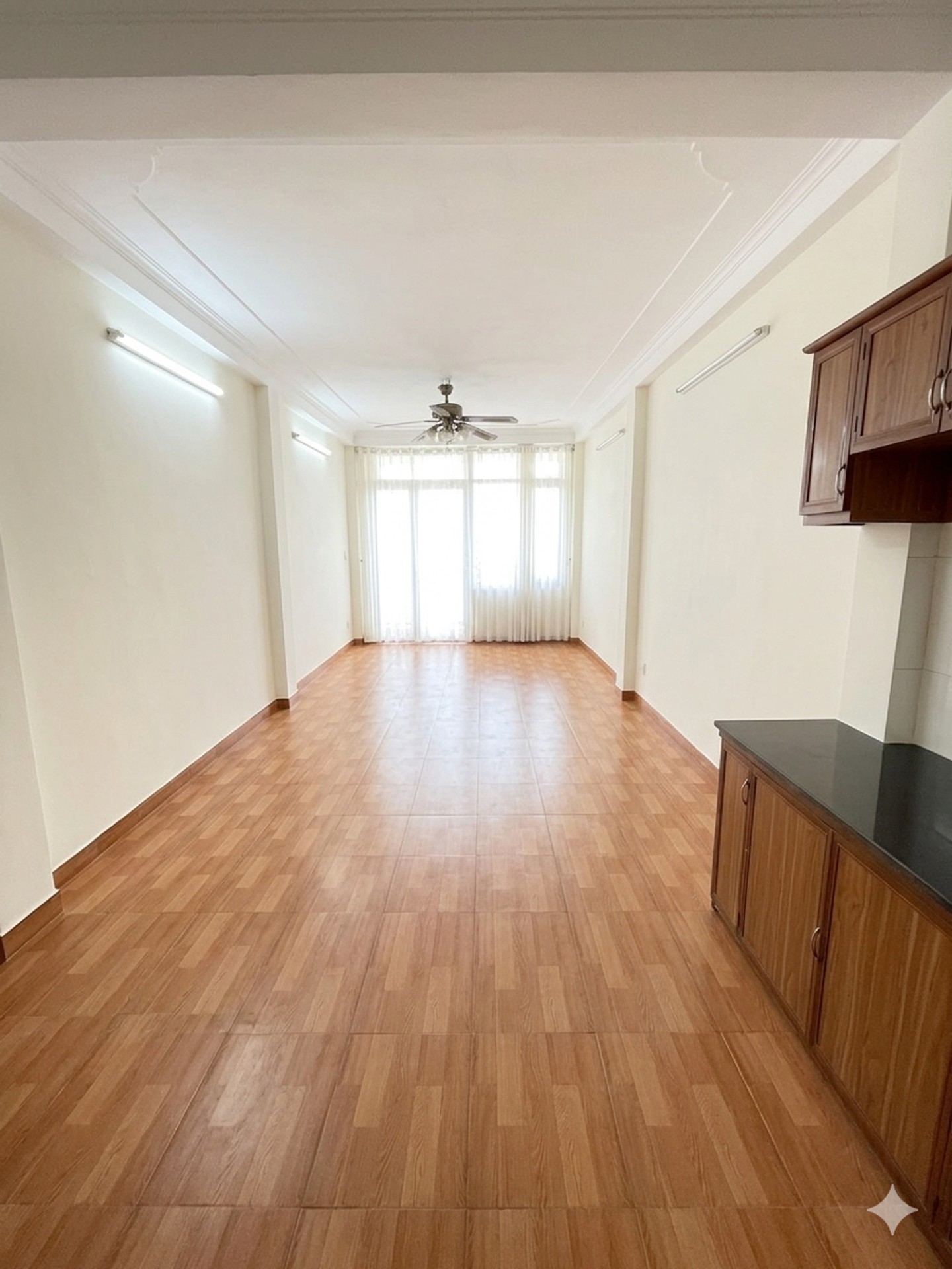 Bán nhà Thanh Lân - diện tích 50m2 4 tầng - Nhà 2 mặt thoáng - giá 9,35 tỷ