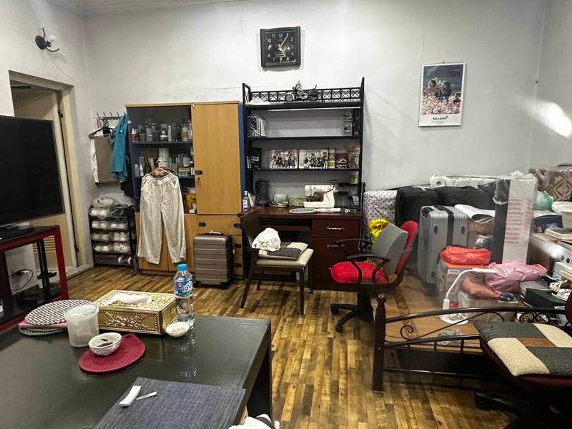 Bán nhà Bà Triệu - diện tích 200m2 3 tầng - Mặt phố 2 mặt thoáng - giá 142 tỷ