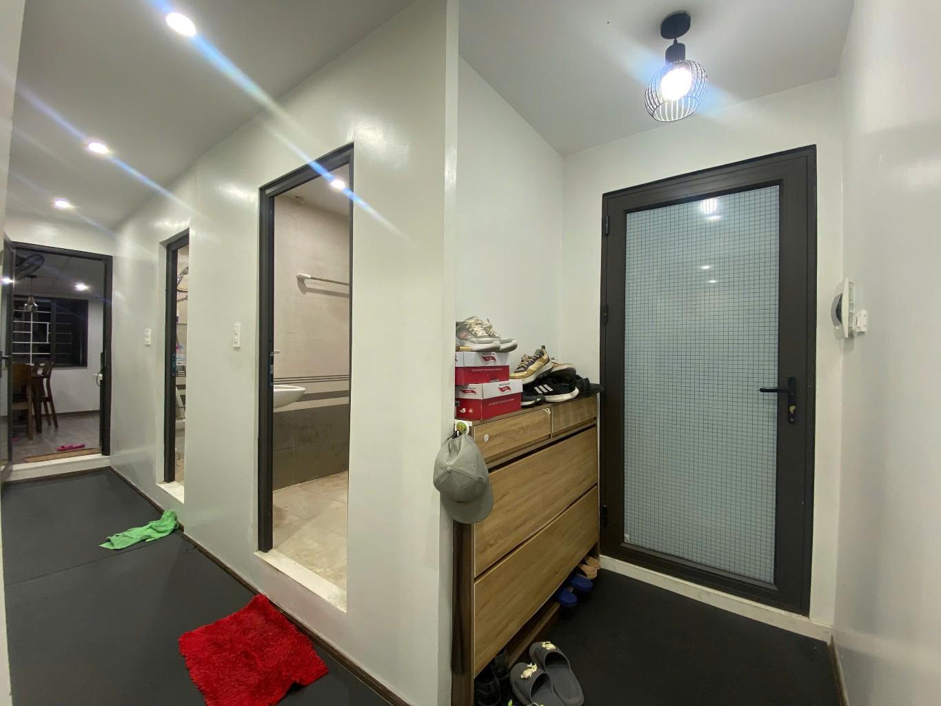 Bán nhà Giải Phóng - diện tích 60m2 5 tầng - Nhà tập thể cao tầng, đầy đủ nội thất - giá 4,5 tỷ