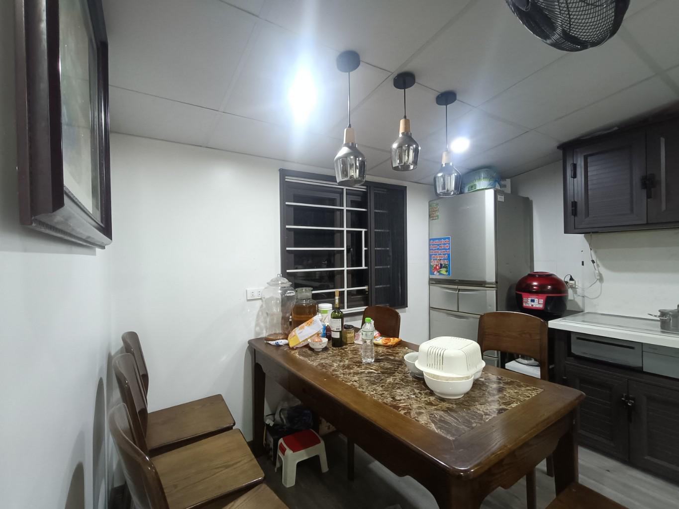 Bán nhà Giải Phóng - diện tích 60m2 5 tầng - Nhà tập thể cao tầng, đầy đủ nội thất - giá 4,5 tỷ