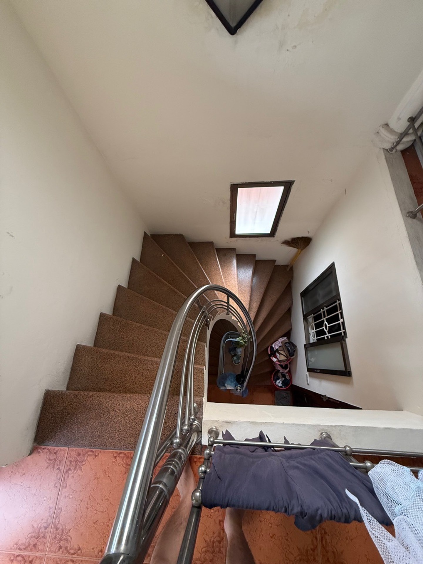 Bán nhà Minh Khai - diện tích 42m2 3.5 tầng - gần ô tô - giá 10,3 tỷ