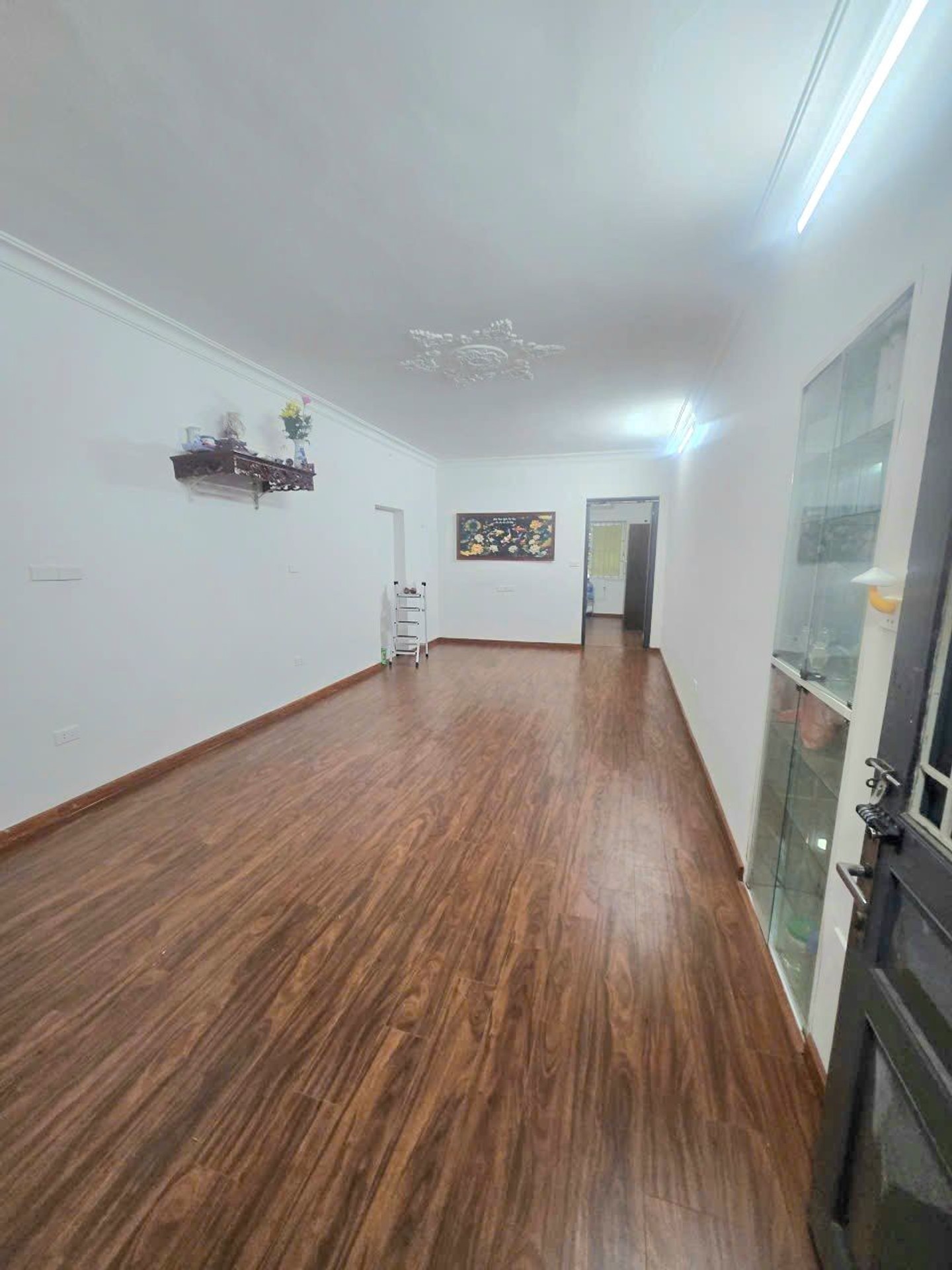 Bán nhà Nguyễn Công Trứ - diện tích 70m2 2 tầng - nhà đẹp hiếm có - giá 4,2 tỷ