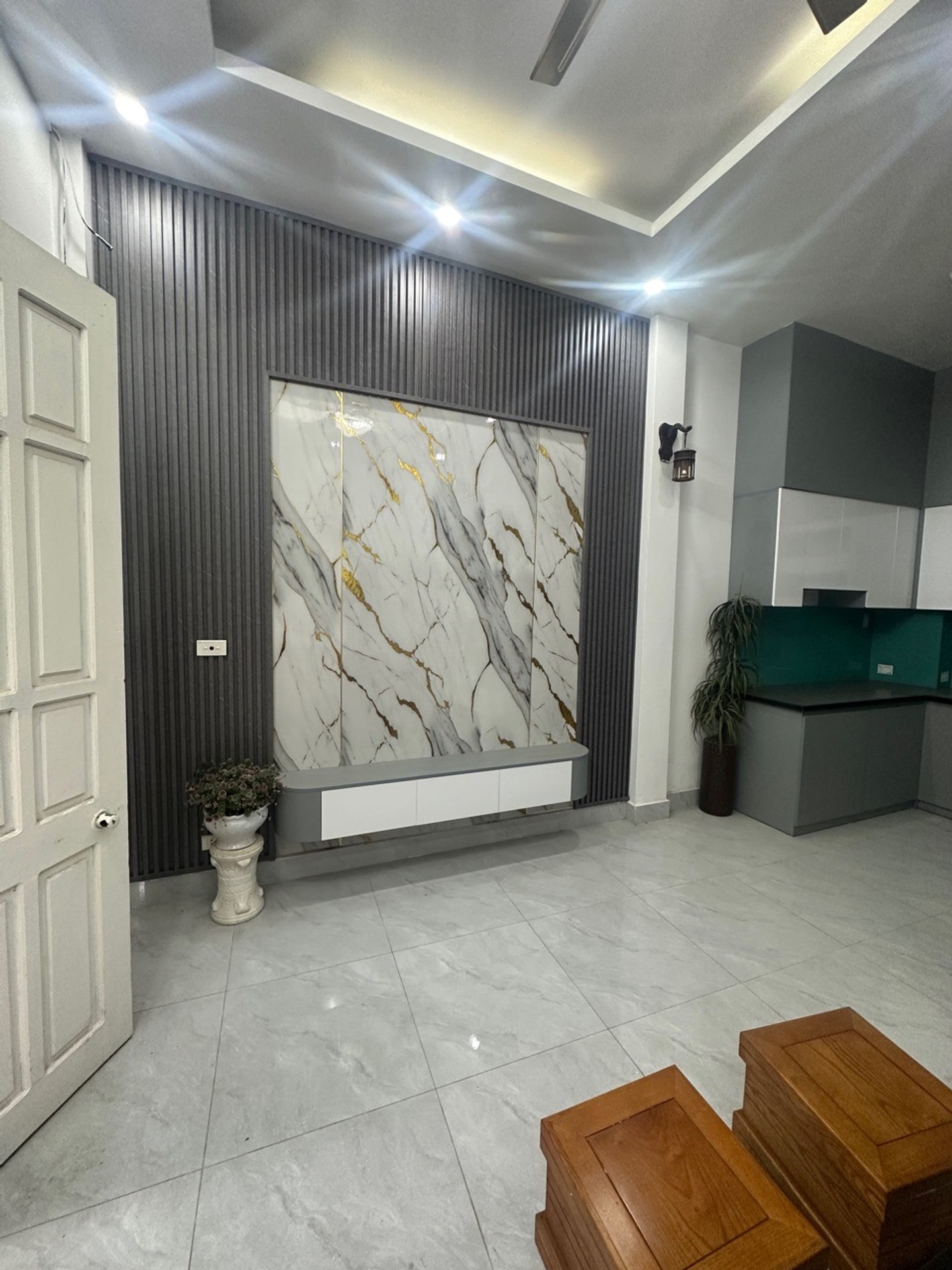 Bán nhà Vĩnh Hưng - diện tích 25m2 5 tầng - Nhà dân xây chắc chắn, thiết kế đủ công năng - giá 4,5 tỷ