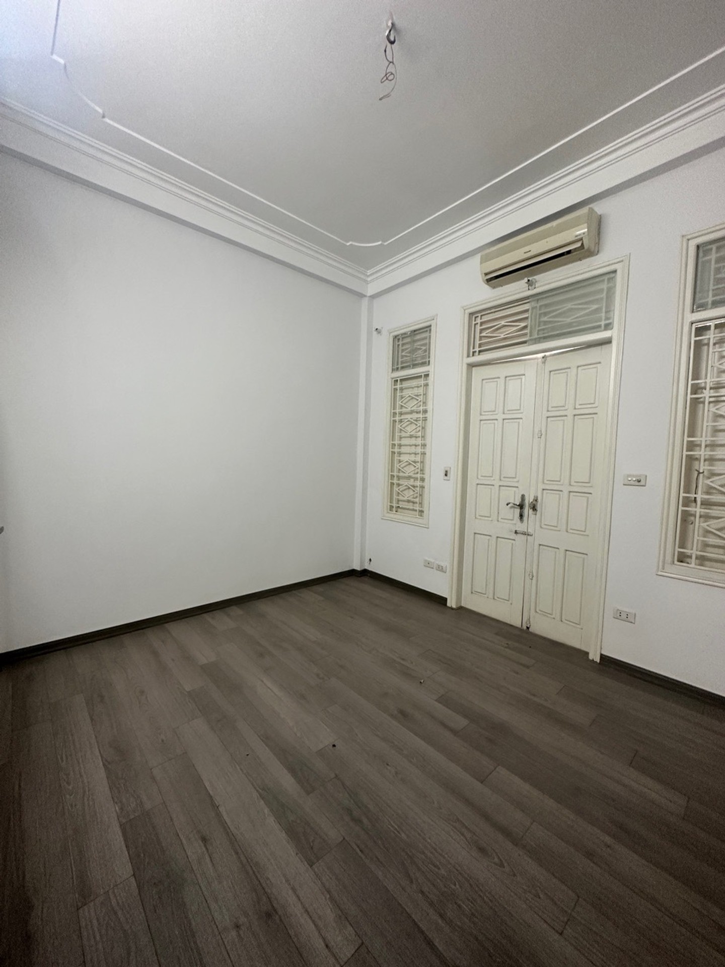 Bán nhà Vĩnh Hưng - diện tích 25m2 5 tầng - Nhà dân xây chắc chắn, thiết kế đủ công năng - giá 4,5 tỷ
