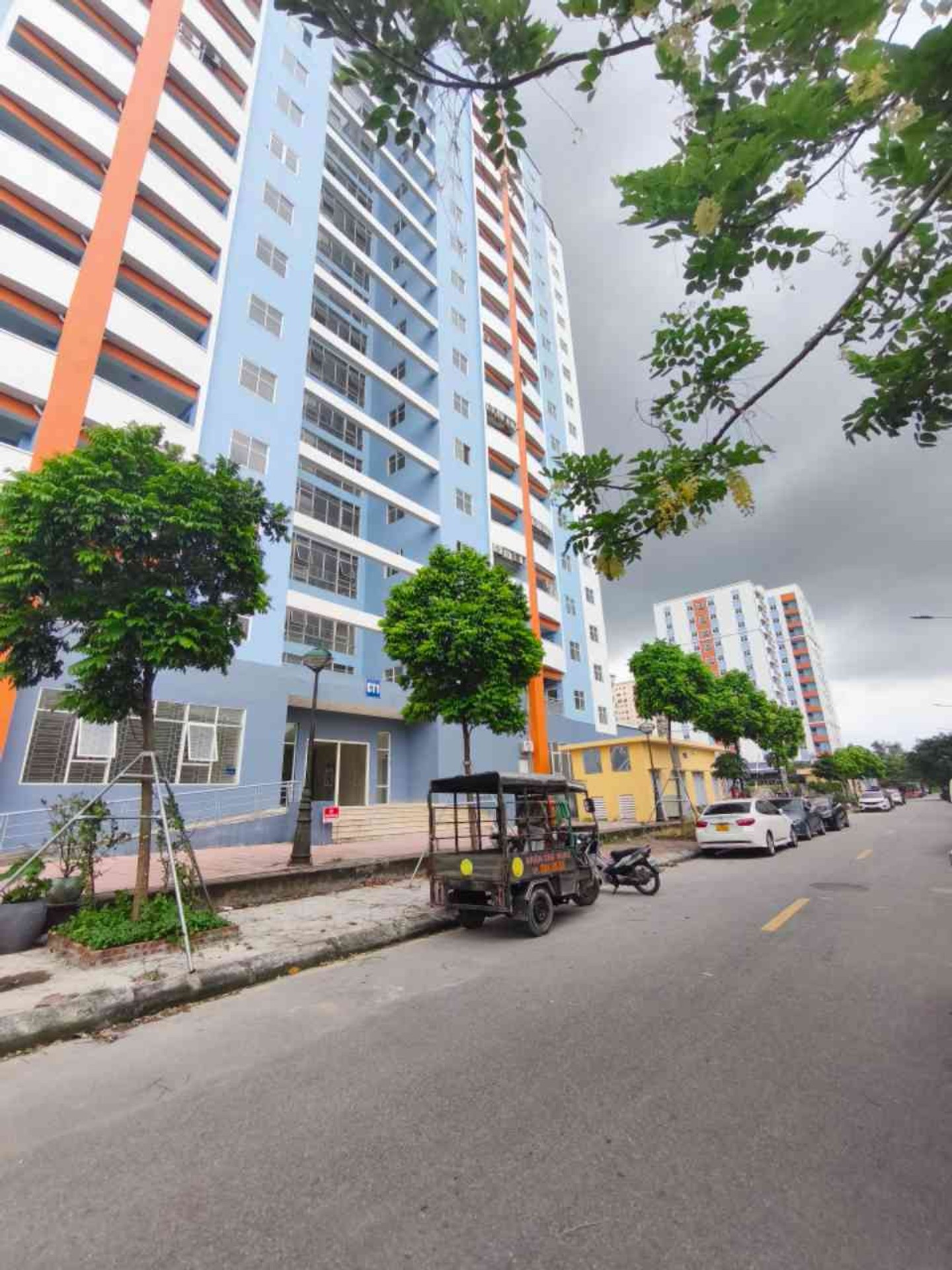Bán nhà Hoàng Văn Thụ - diện tích 65m2 11 tầng - Lô góc - giá 4,85 tỷ