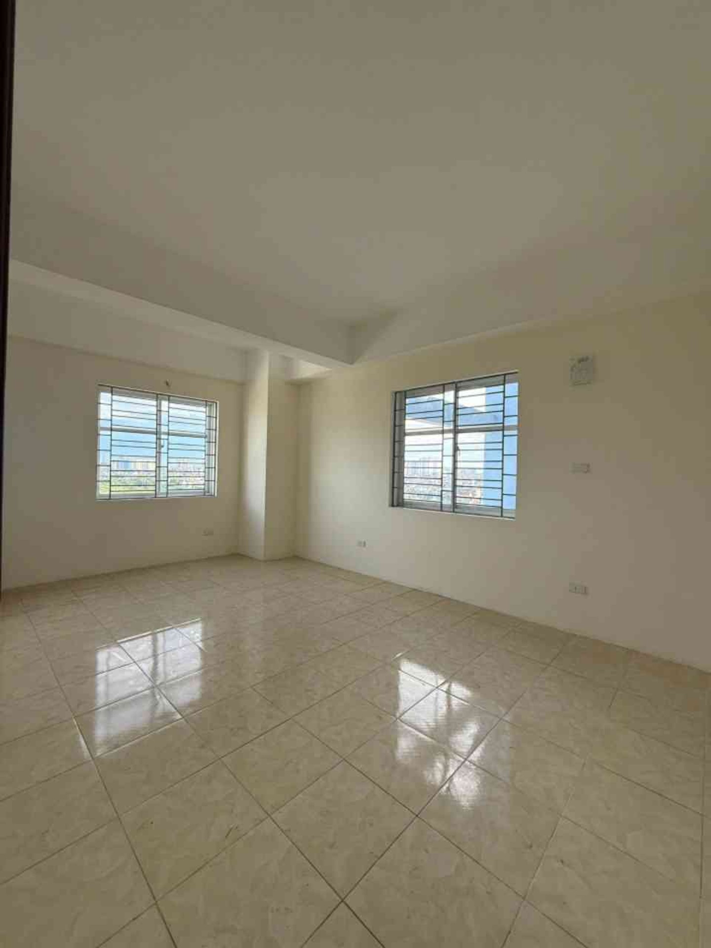 Bán nhà Hoàng Văn Thụ - diện tích 65m2 11 tầng - Lô góc - giá 4,85 tỷ