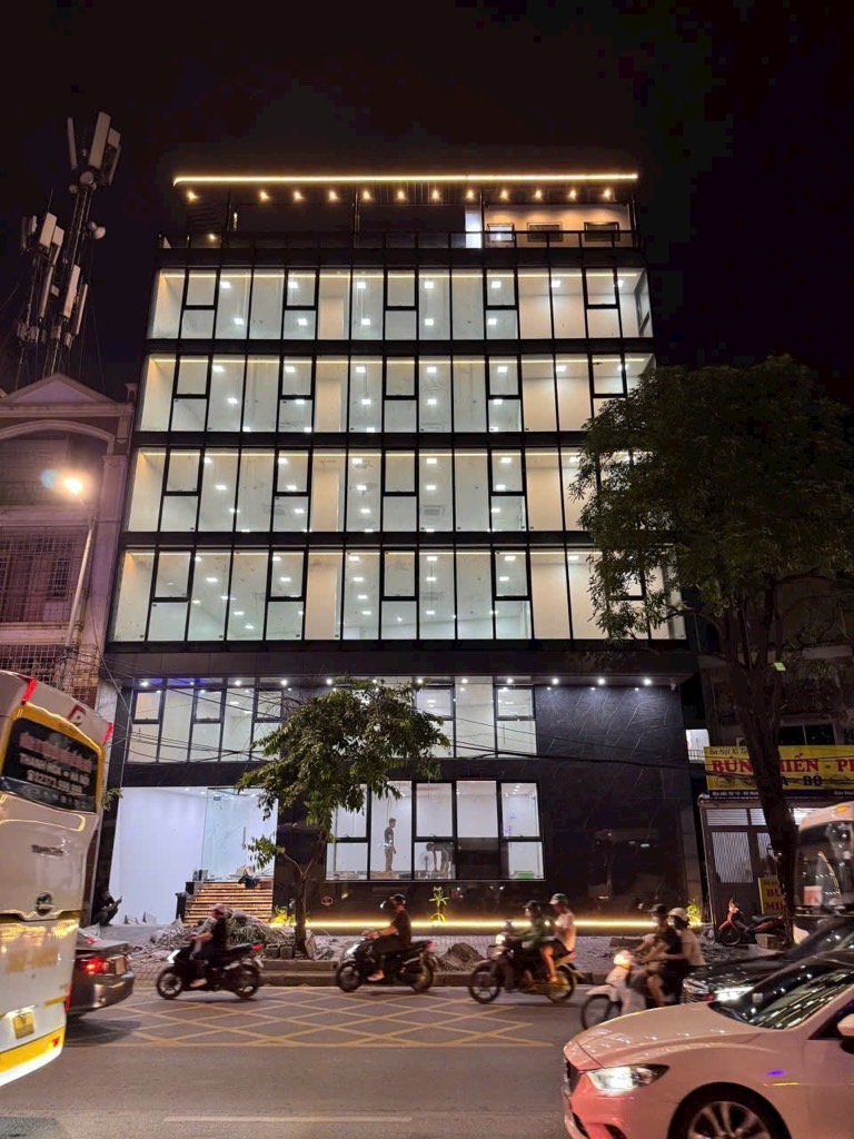 Bán nhà Đỗ Mười - diện tích 108m2 8 tầng - Thoáng trước, sau - giá 56 tỷ