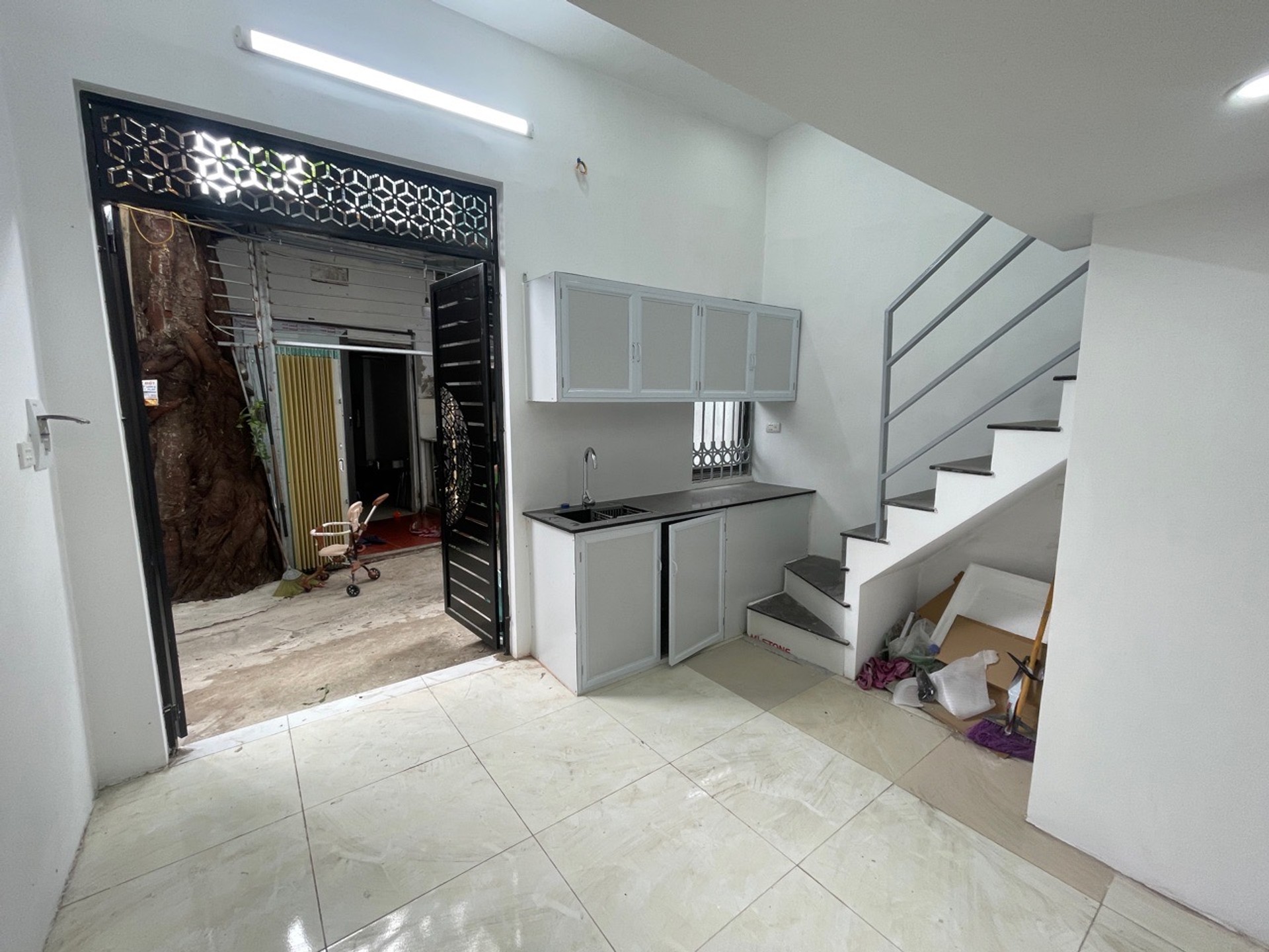 Bán nhà Hoàng Mai - diện tích 20m2 1 tầng - Nhà lô góc - giá 1,45 tỷ