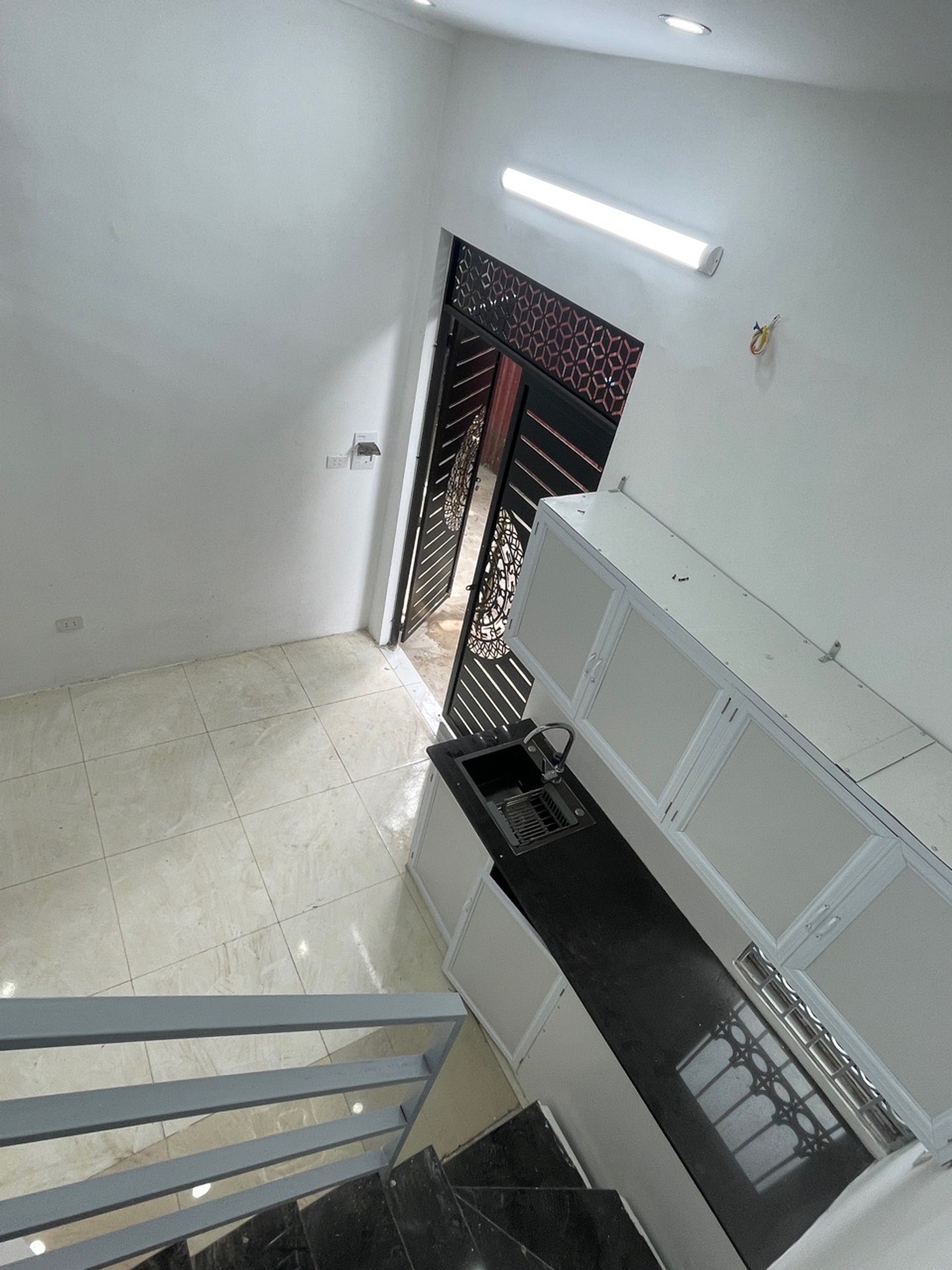 Bán nhà Hoàng Mai - diện tích 20m2 1 tầng - Nhà lô góc - giá 1,45 tỷ