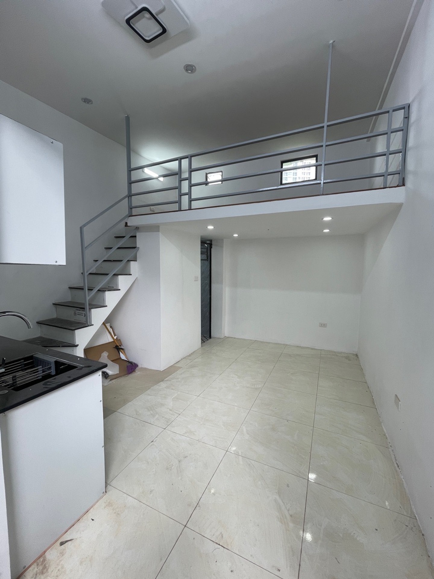 Bán nhà Hoàng Mai - diện tích 20m2 1 tầng - Nhà lô góc - giá 1,45 tỷ